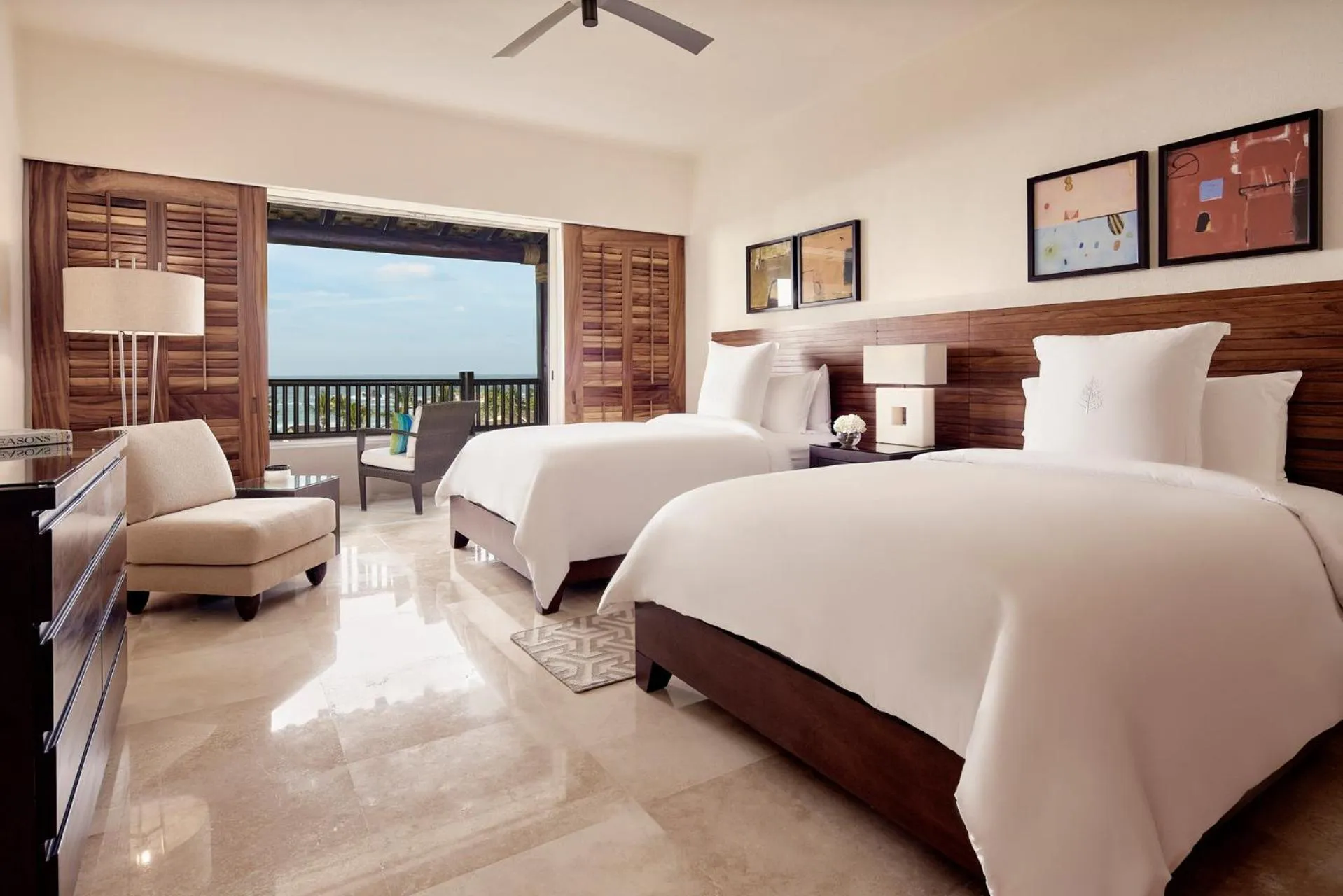 Bedroom, Bed in Four Seasons Resort Punta Mita