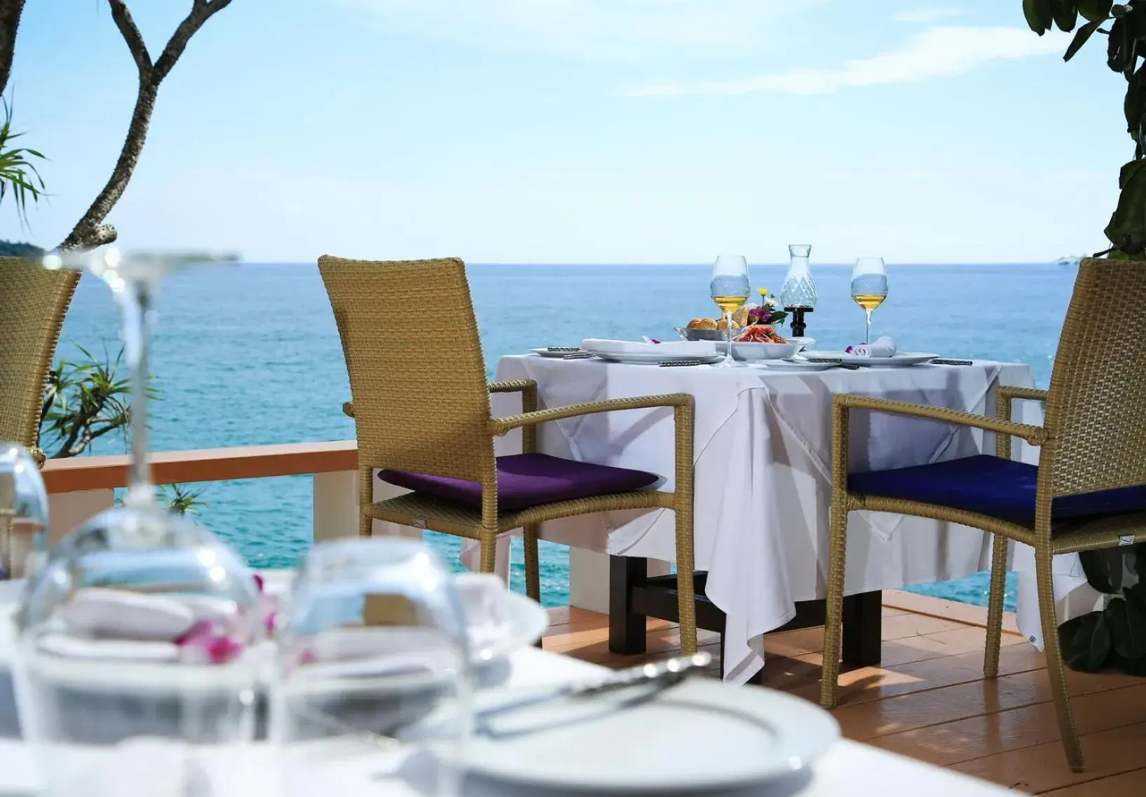 Restaurant/places to eat in Mom Tri's Villa Royale - SHA Plus Restaurant/places to eat in Mom Tri's Villa Royale - SHA Plus