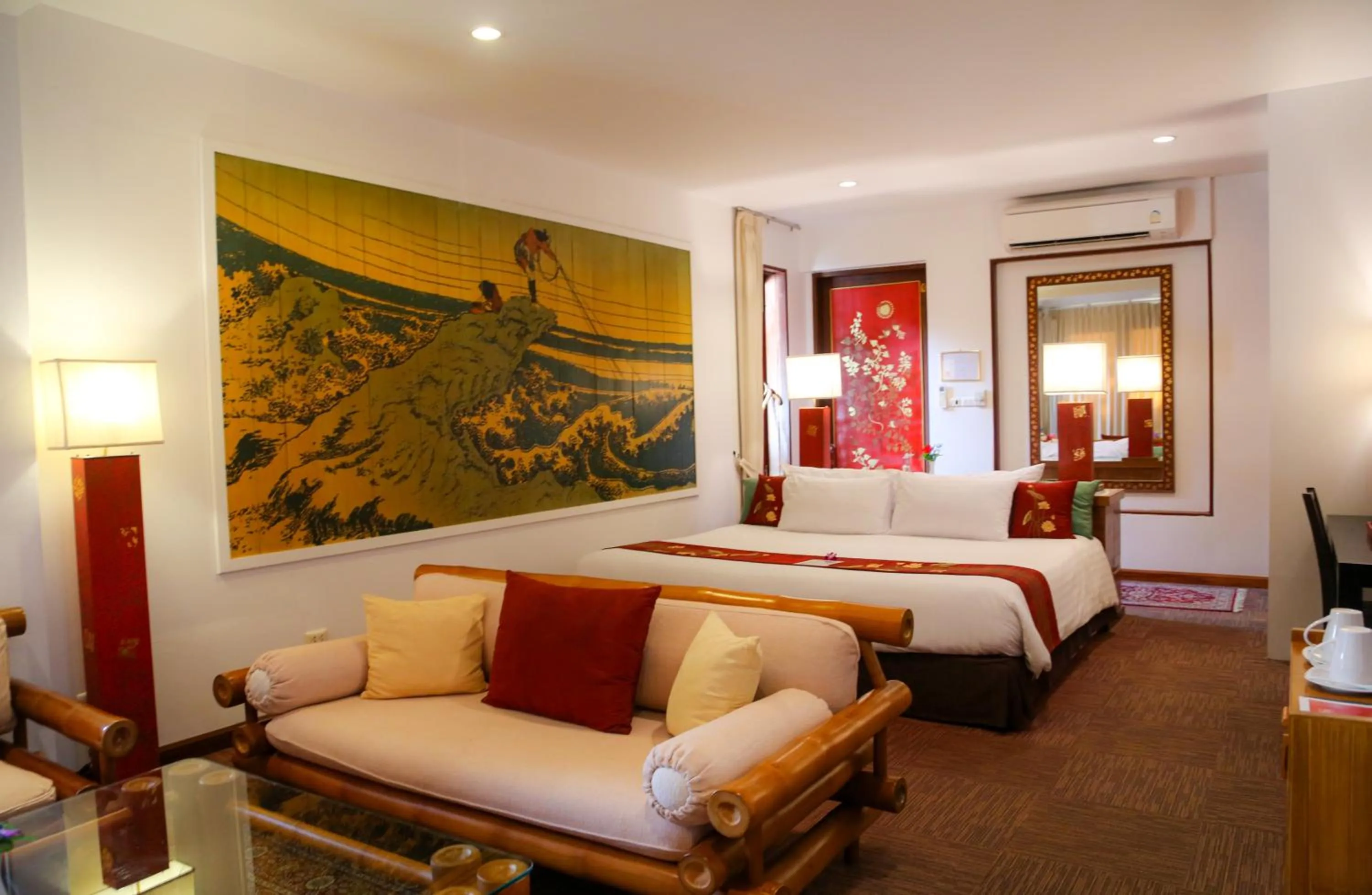 Bedroom, Bed in Mom Tri's Villa Royale - SHA Plus