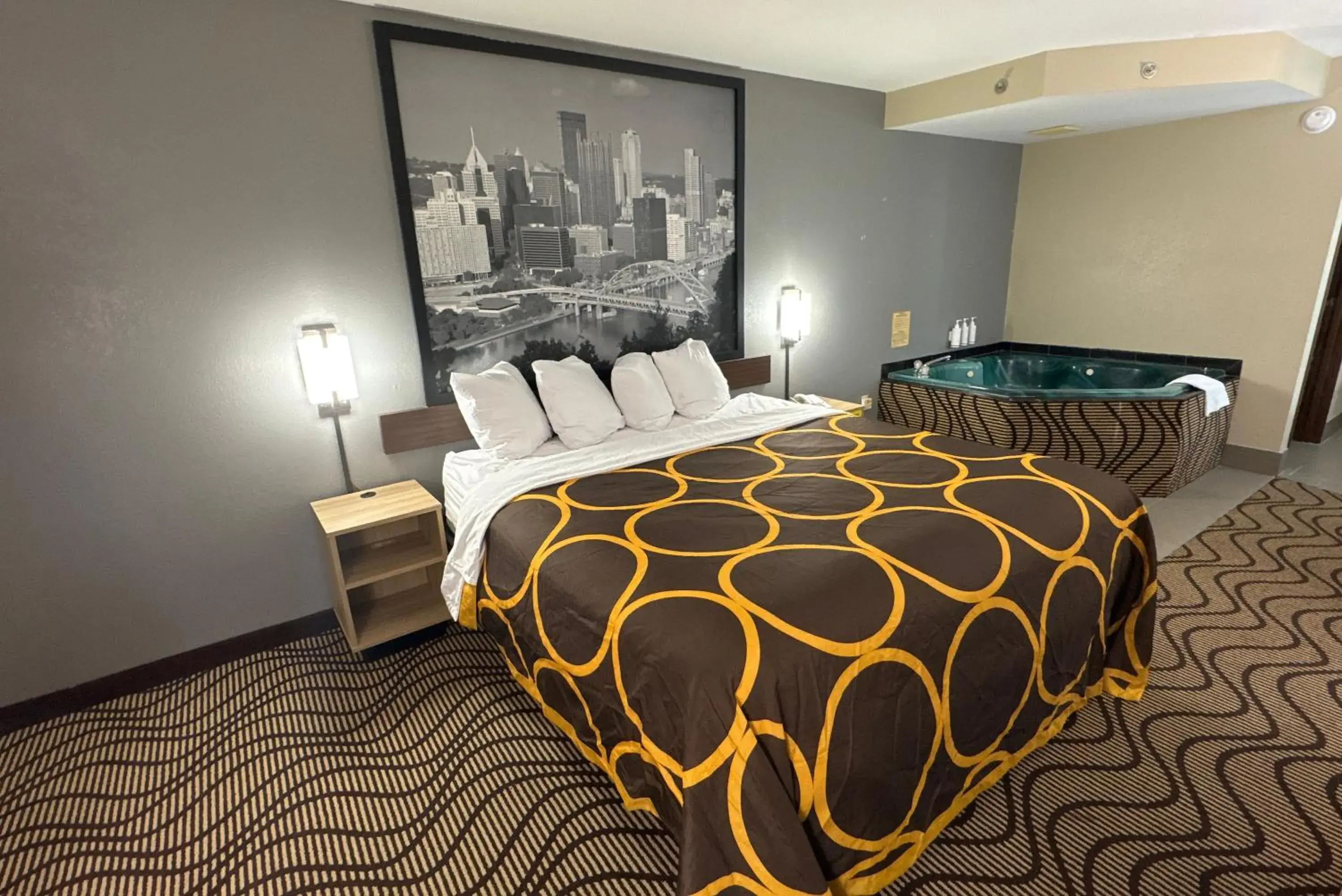 Bed in Super 8 by Wyndham Mars/Cranberry/Pittsburgh Area Bed in Super 8 by Wyndham Mars/Cranberry/Pittsburgh Area