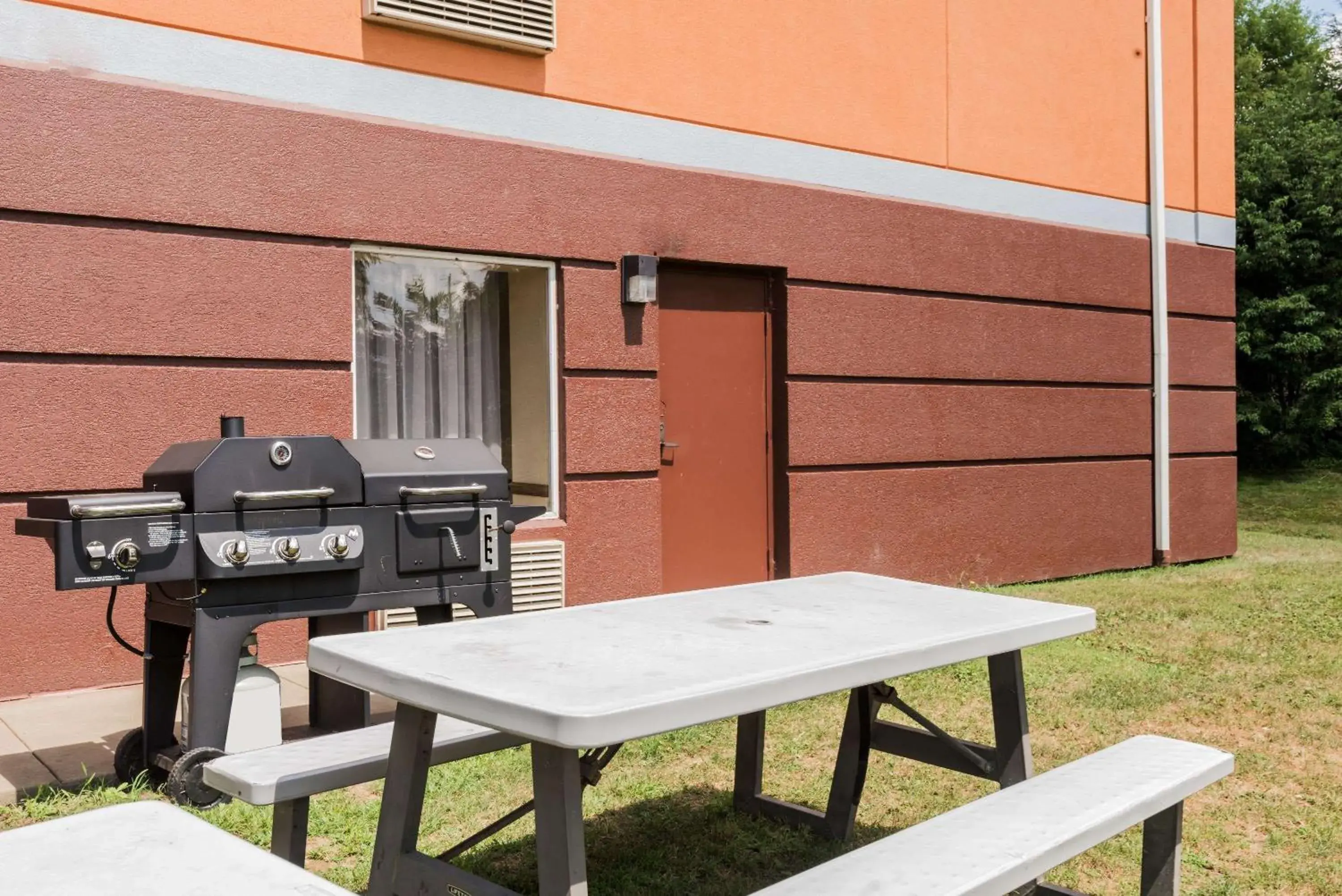 Property building in Super 8 by Wyndham Mars/Cranberry/Pittsburgh Area Property building in Super 8 by Wyndham Mars/Cranberry/Pittsburgh Area