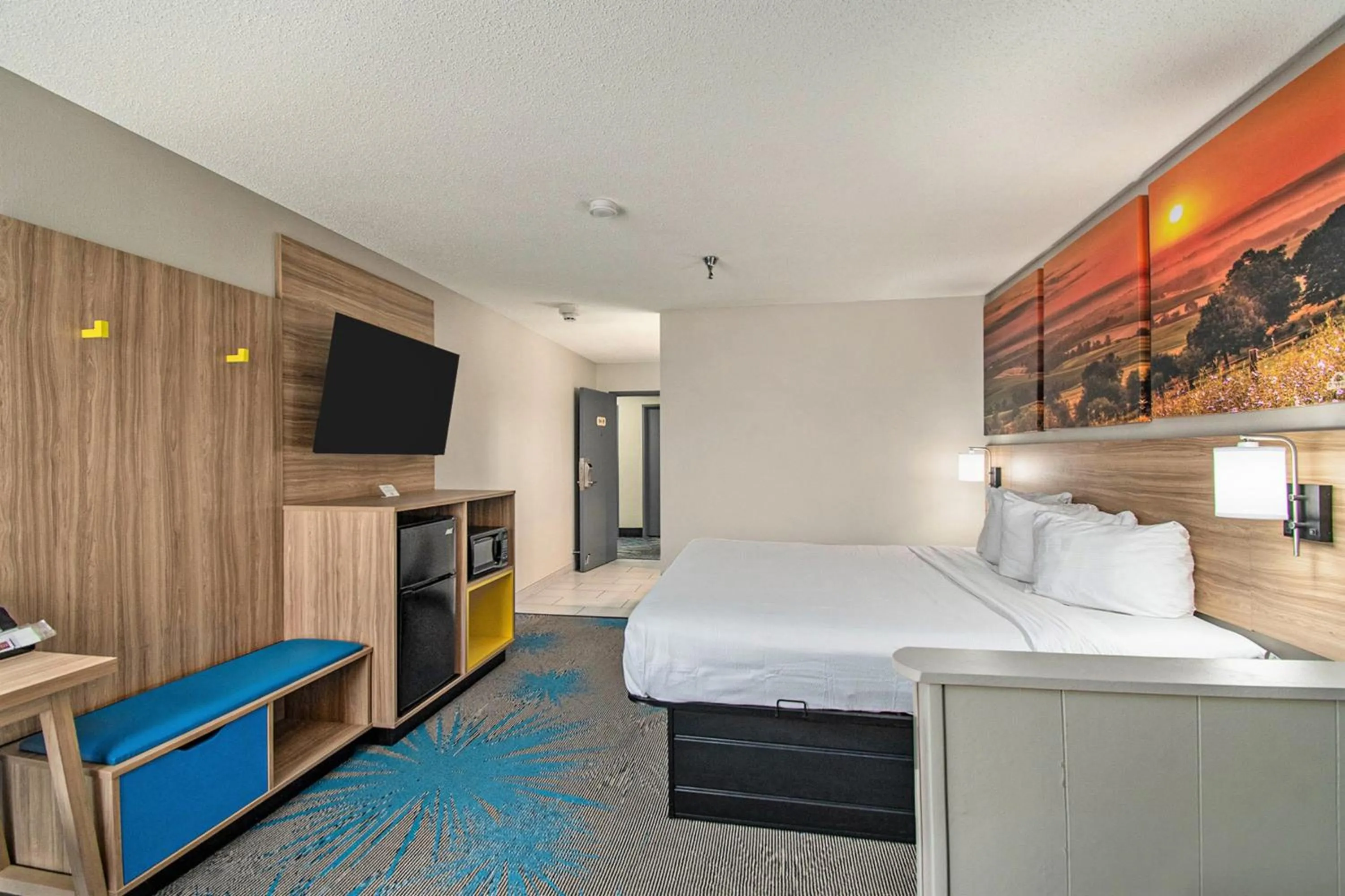 Bathroom, Bed in Days Inn & Suites by Wyndham Mt Pleasant