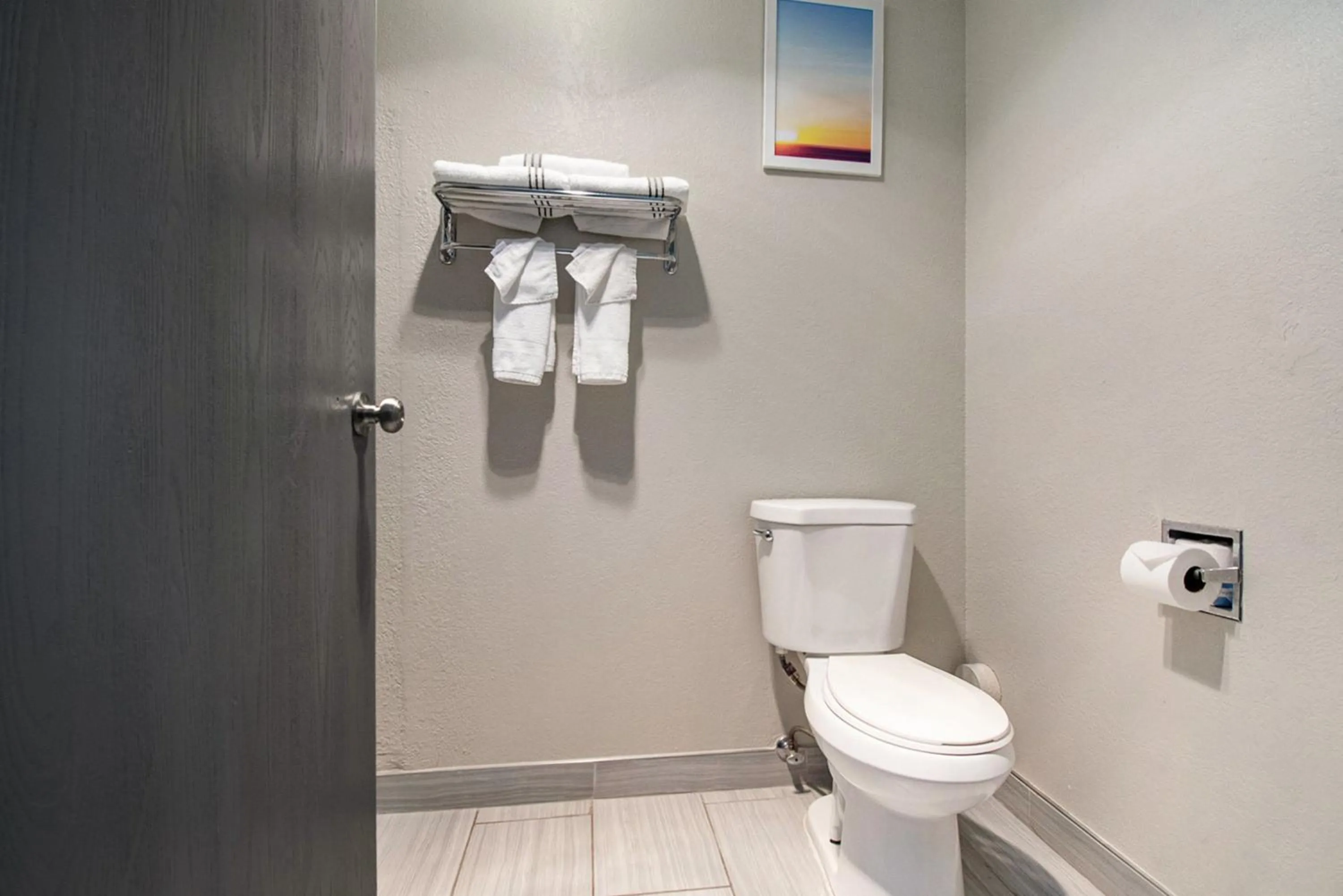 Bathroom in Days Inn & Suites by Wyndham Mt Pleasant