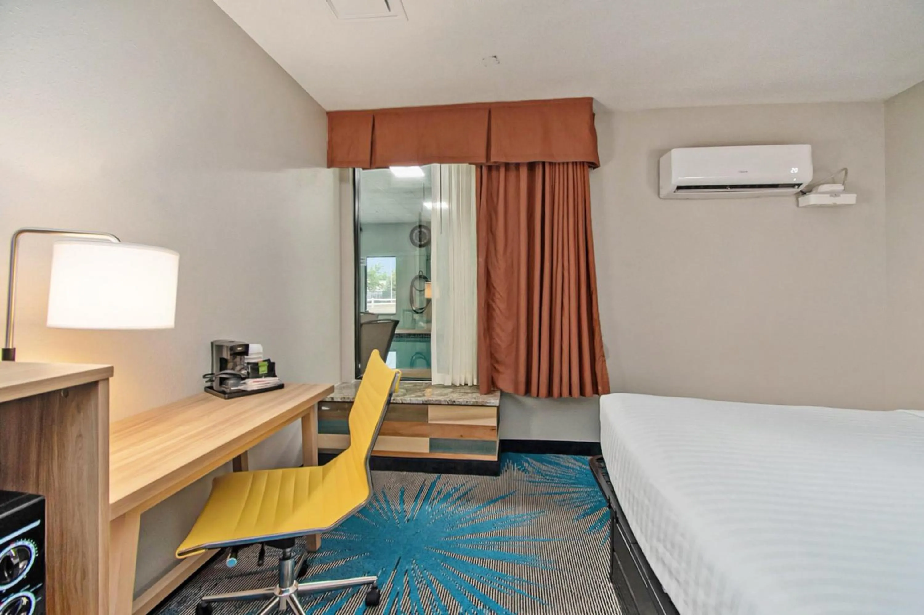 Bed in Days Inn & Suites by Wyndham Mt Pleasant