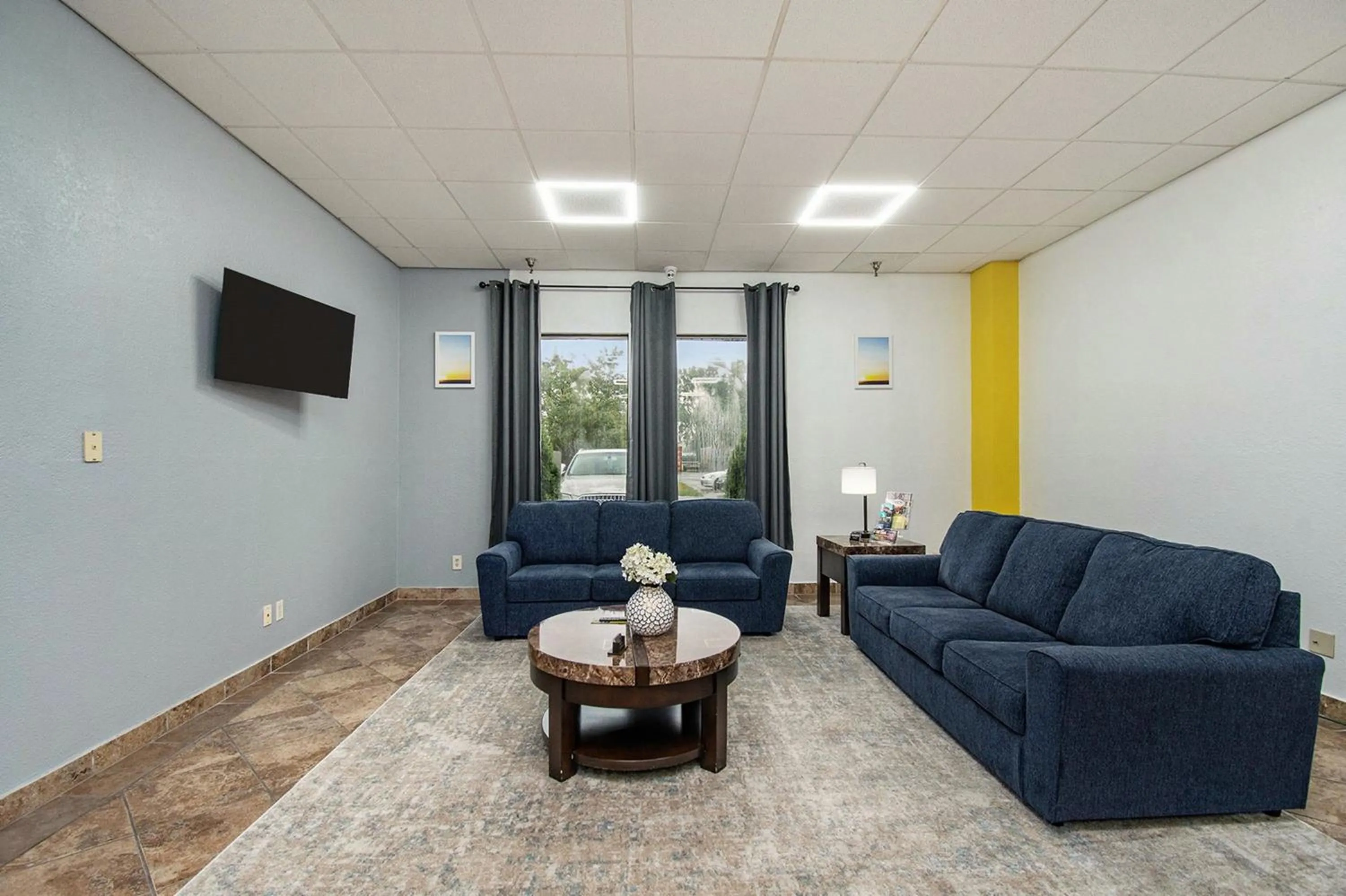 Lobby or reception in Days Inn & Suites by Wyndham Mt Pleasant