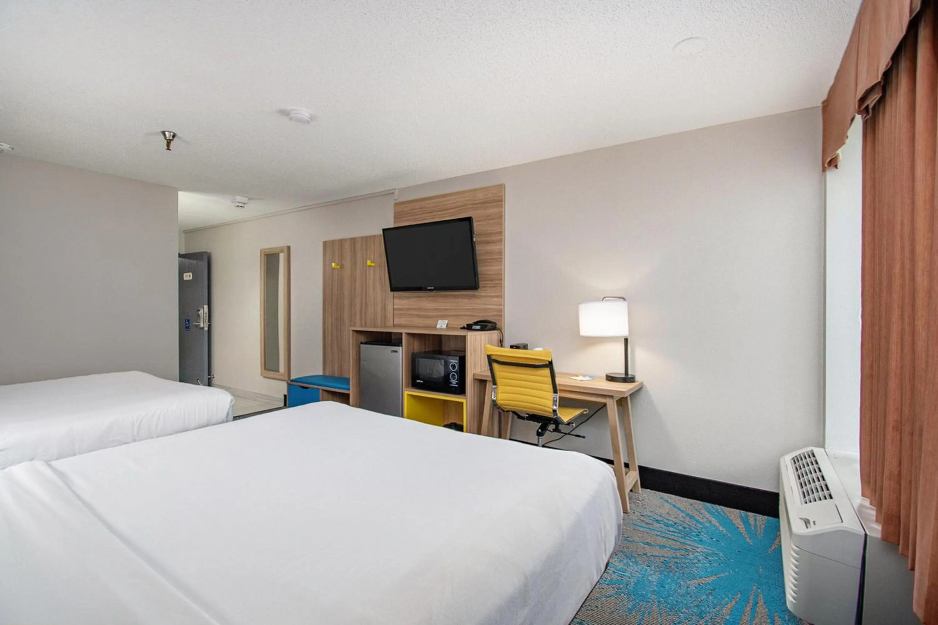 Bed in Days Inn & Suites by Wyndham Mt Pleasant
