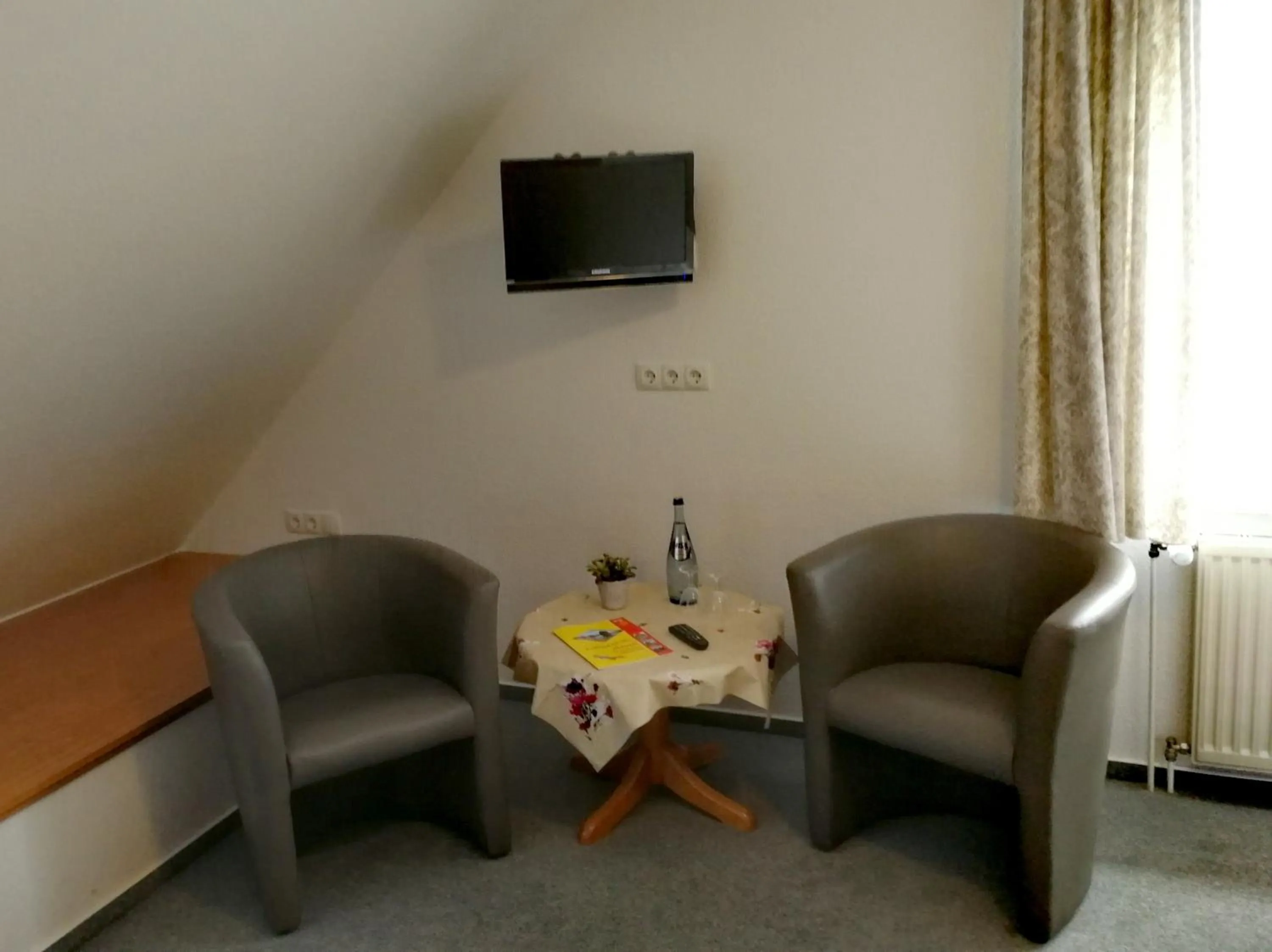 TV and multimedia in Hotel & Gasthaus Zum Domkreuger