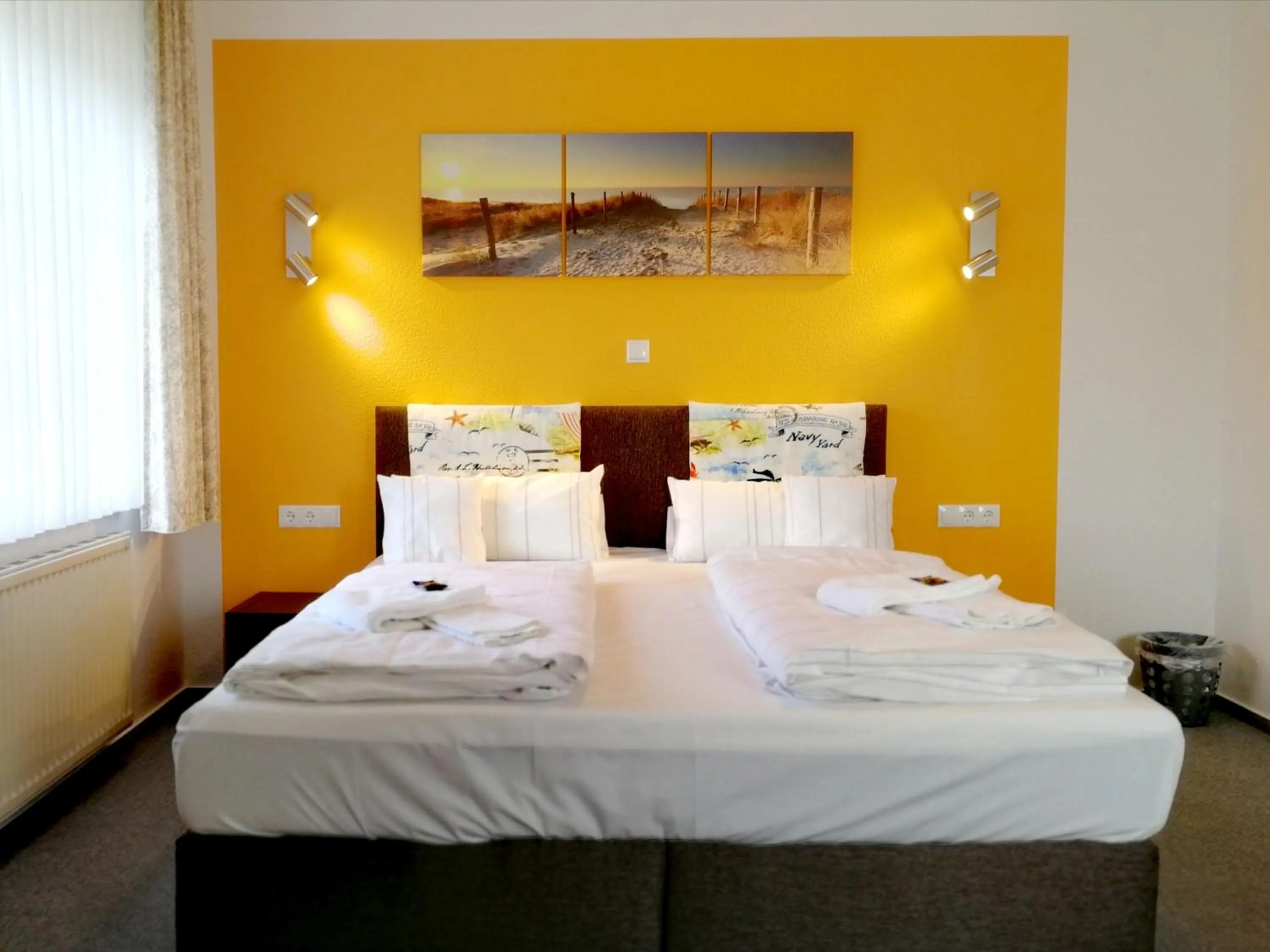 Bed in Hotel & Gasthaus Zum Domkreuger