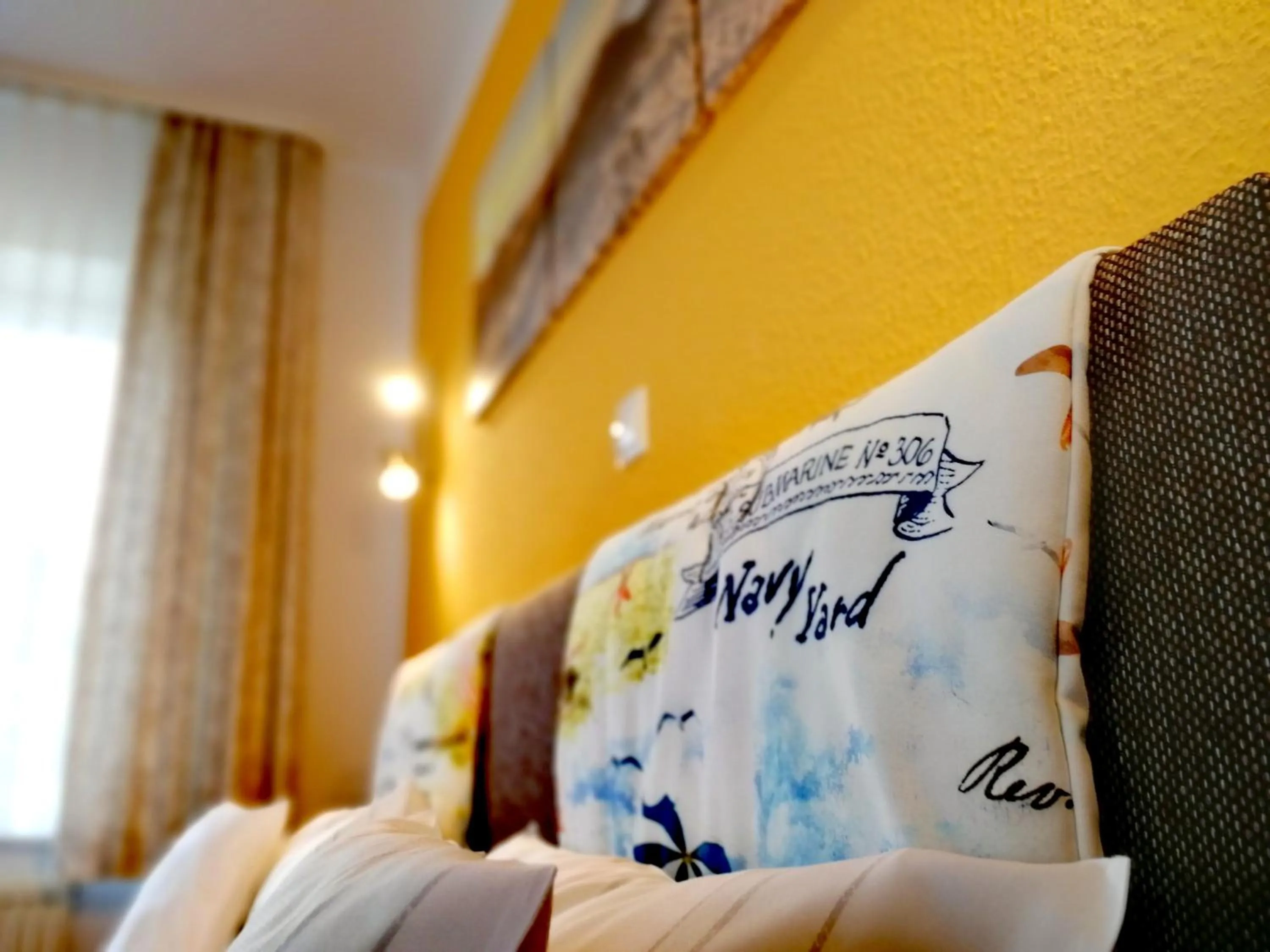 Bed in Hotel & Gasthaus Zum Domkreuger