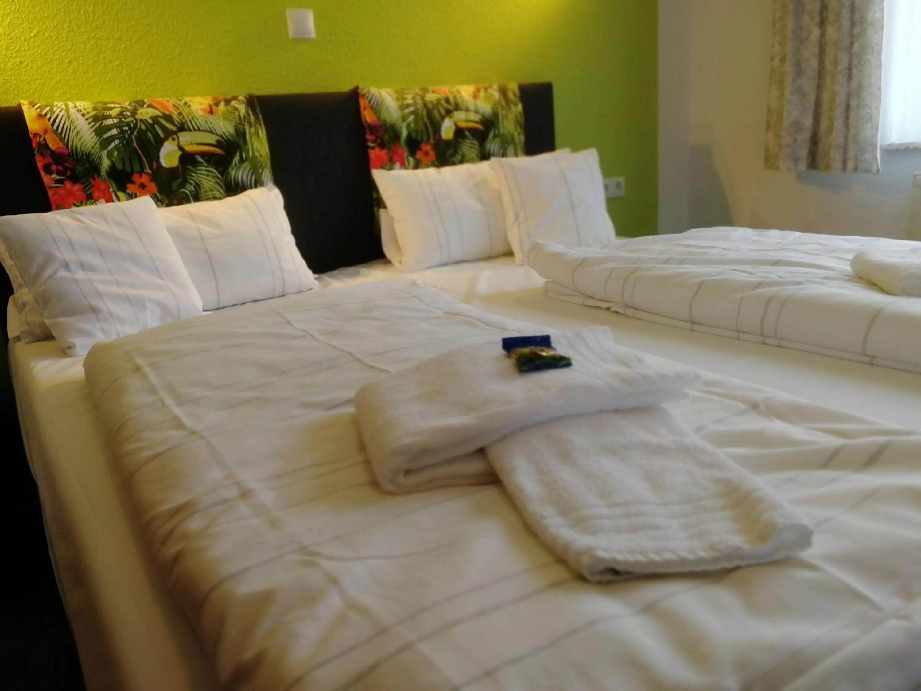 Bed in Hotel & Gasthaus Zum Domkreuger