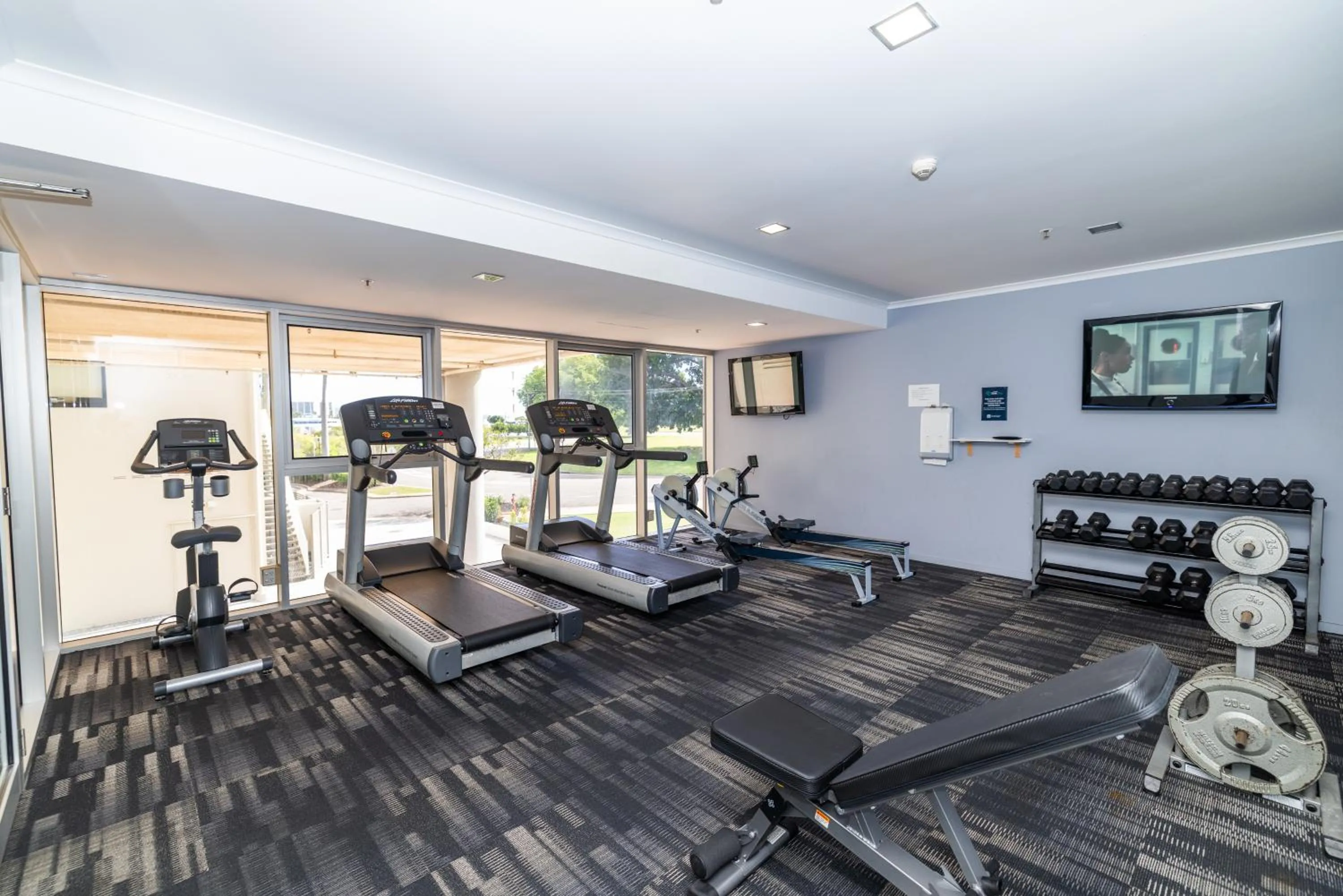 Fitness centre/facilities in Oaks Townsville Hotel