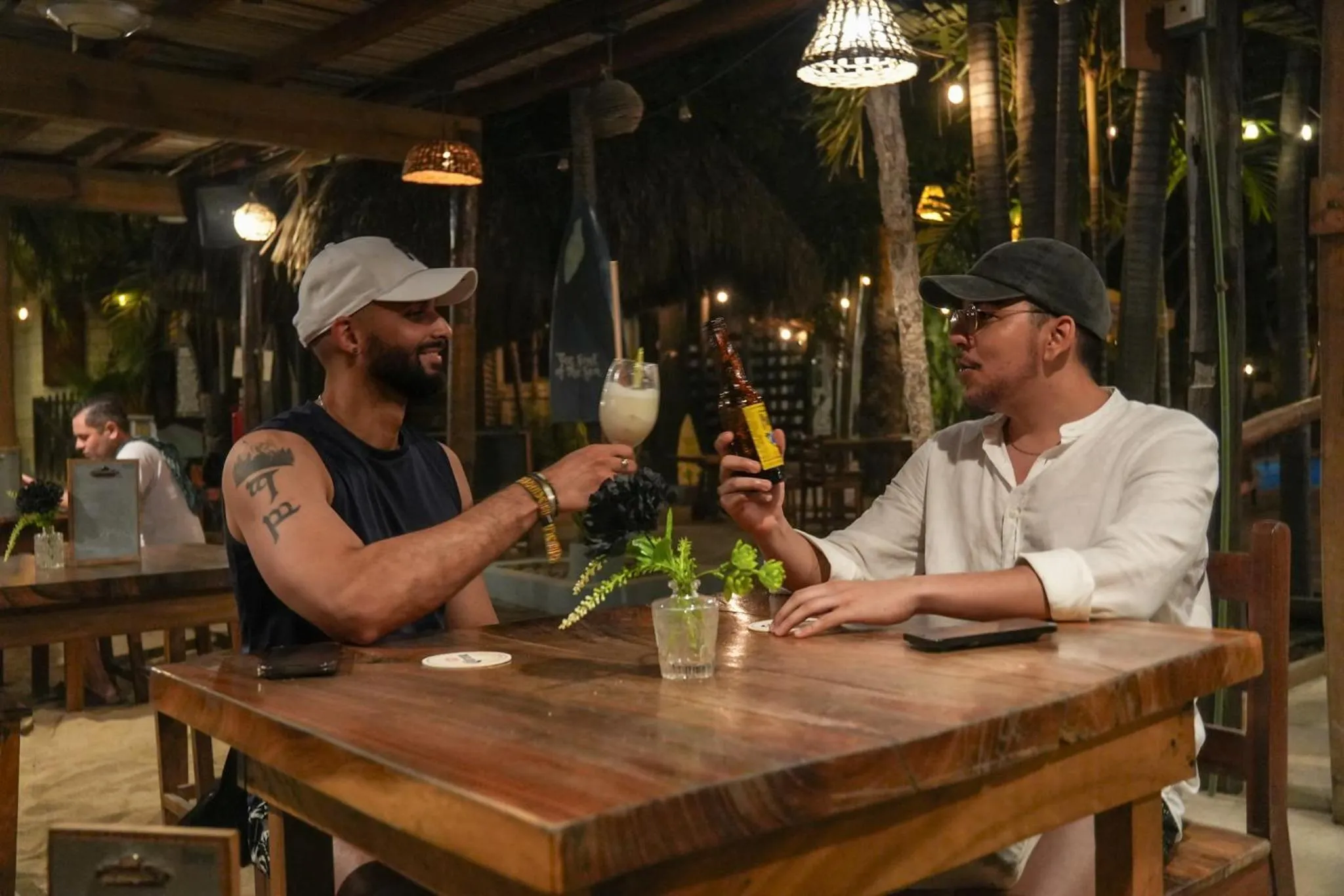 Lounge or bar in Nílu Puerto Escondido by Selina