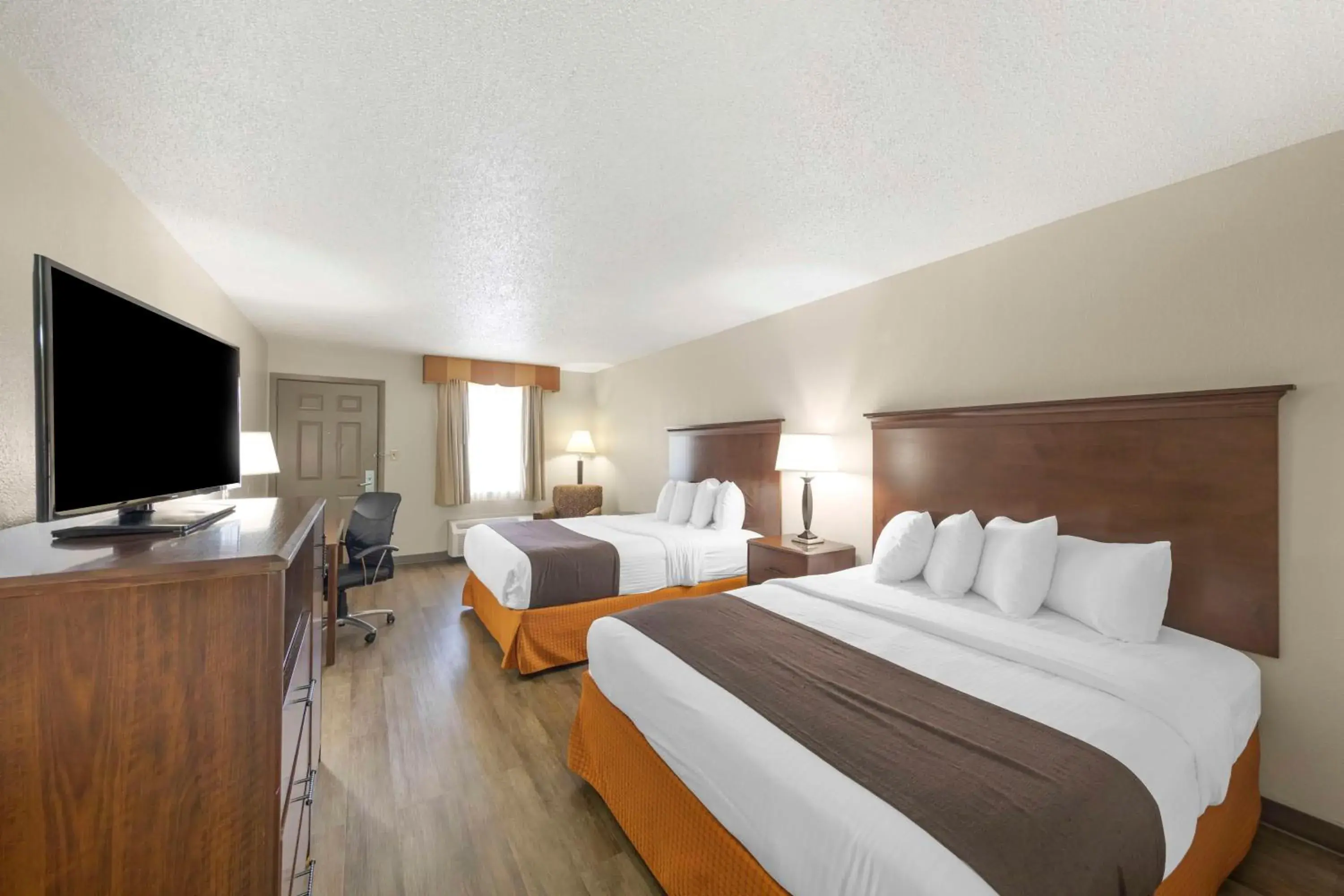 Bedroom, Bed in Best Western Athens Inn Bedroom, Bed in Best Western Athens Inn