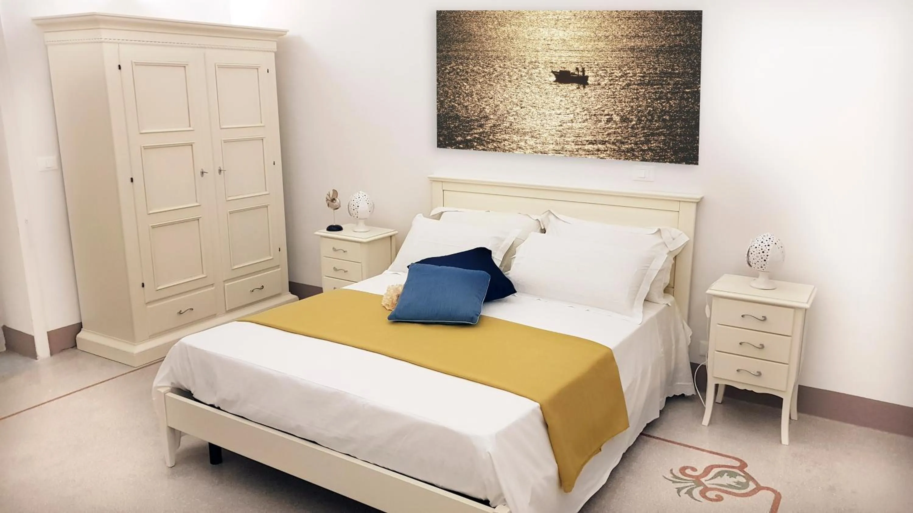 Bedroom, Bed in Villa Cesarea Dimora di Charme