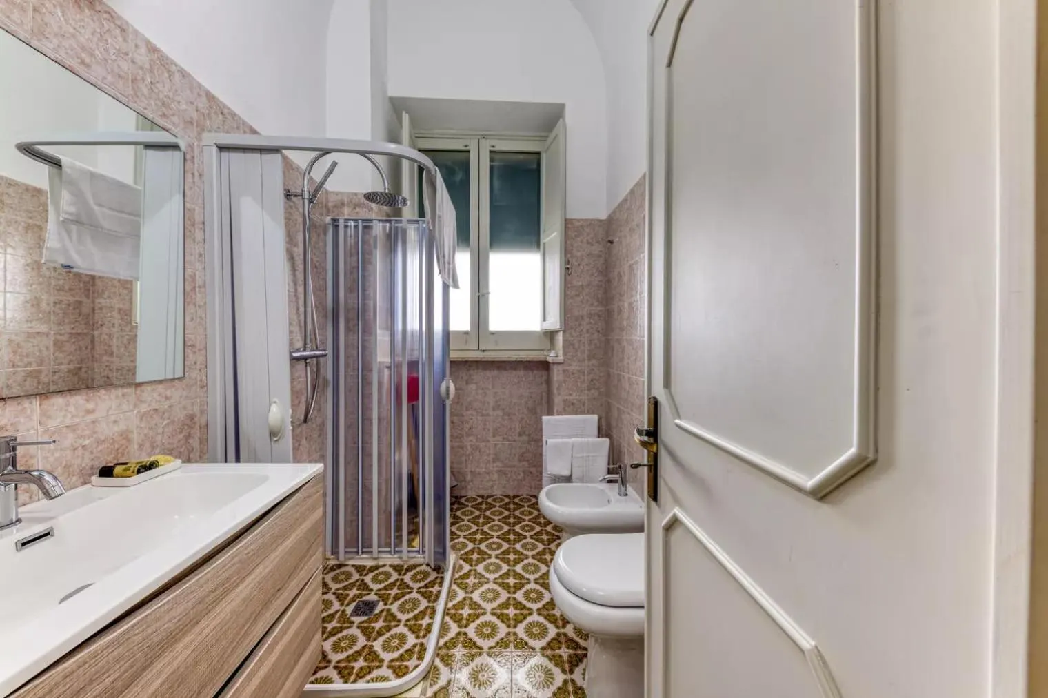 Shower in Villa Cesarea Dimora di Charme