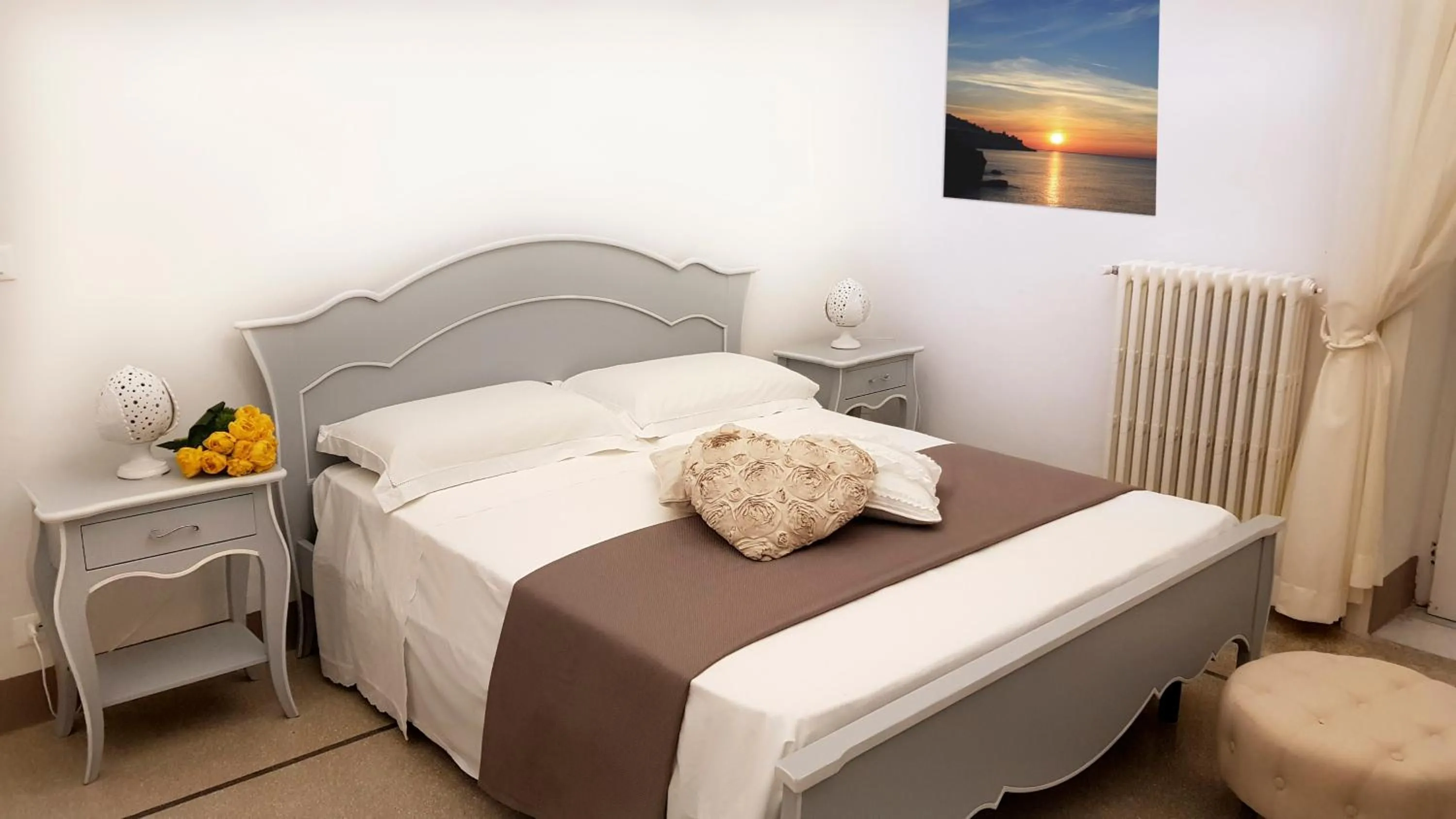 Bedroom, Bed in Villa Cesarea Dimora di Charme