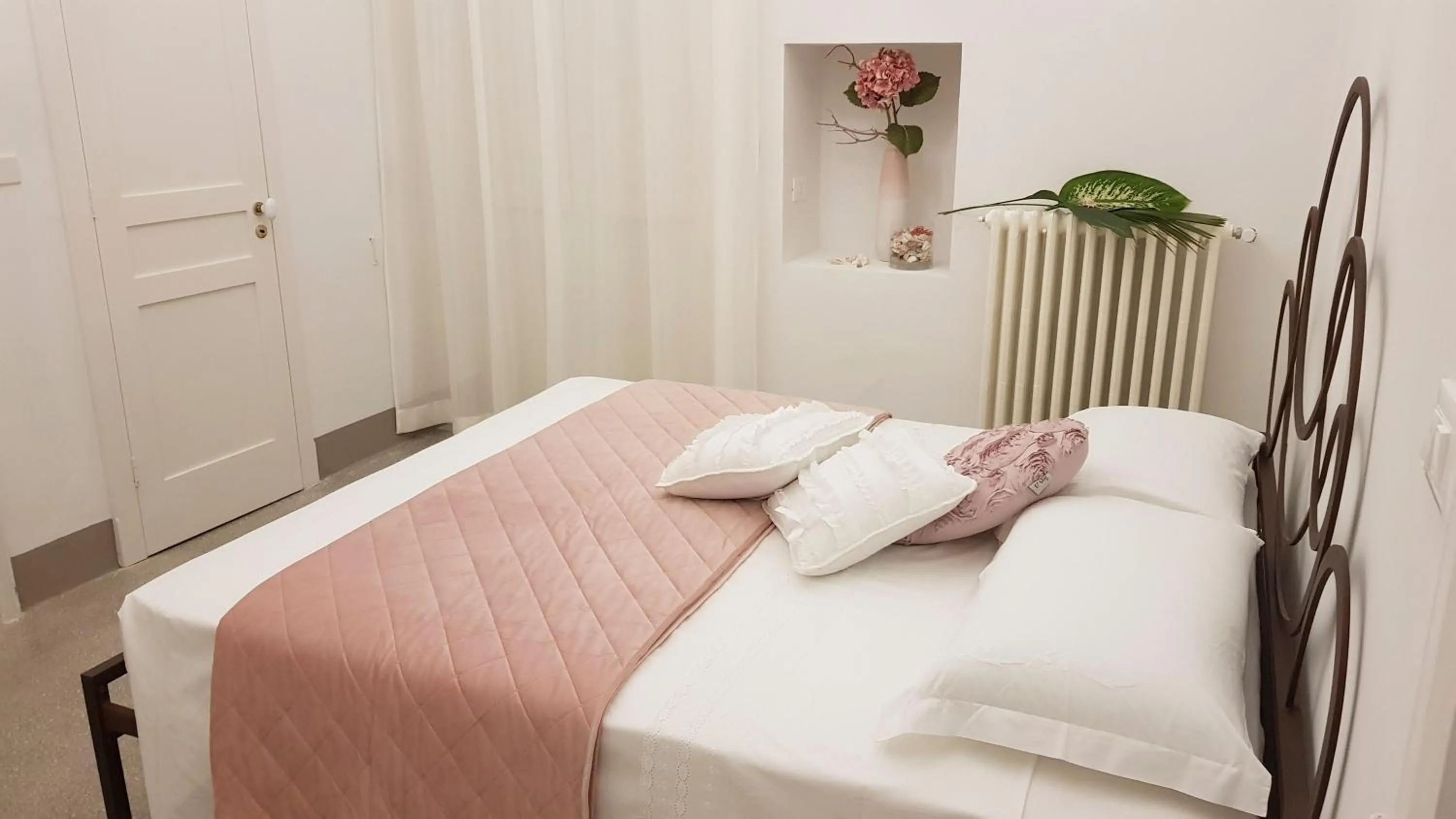 Bed in Villa Cesarea Dimora di Charme