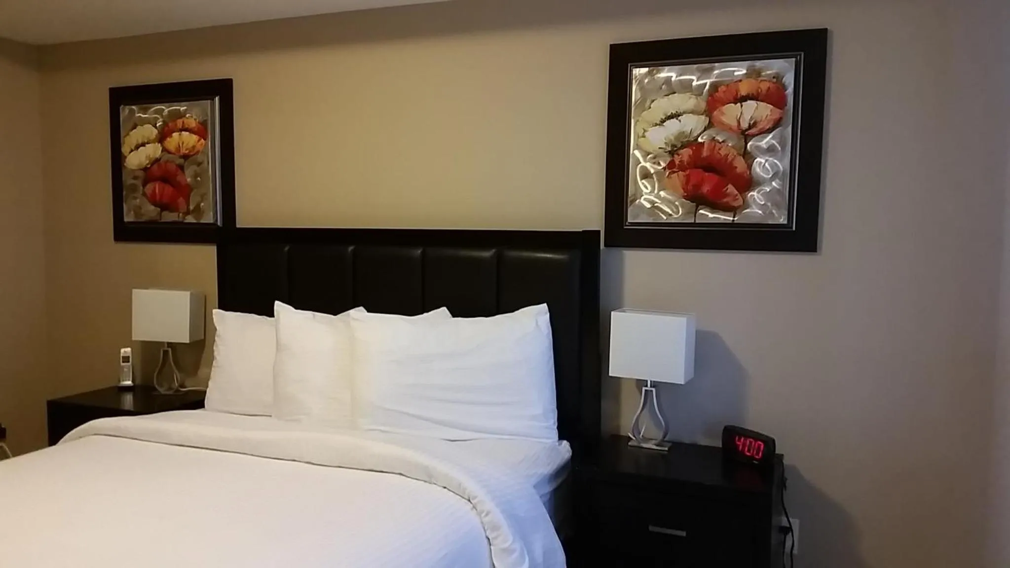 Bed in Platinum Suites Furnished Executive Suites