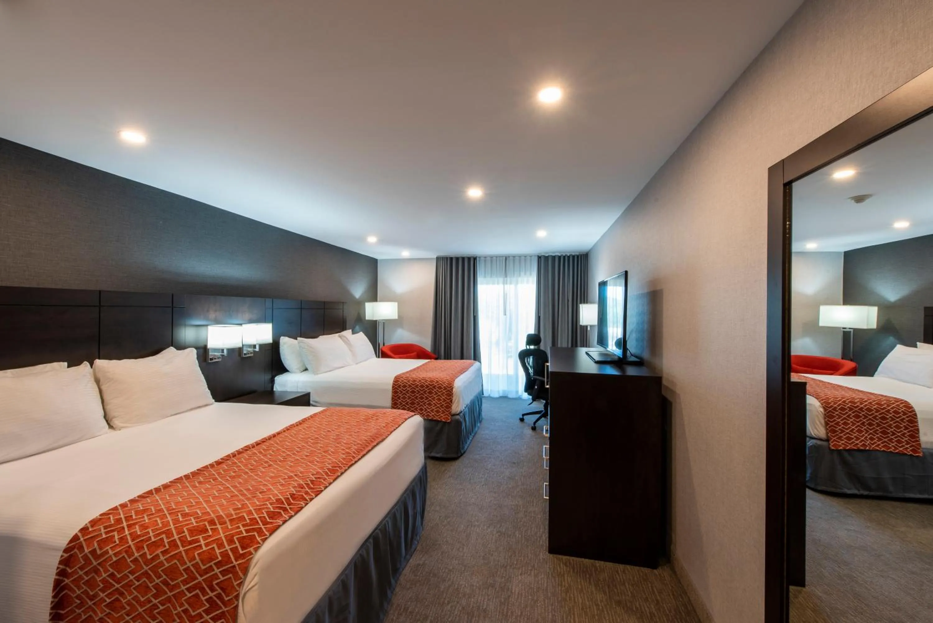 Deluxe Queen Room with Two Queen Beds - Non-Smoking in Georgian Bay Hotel Trademark Collection by Wyndham