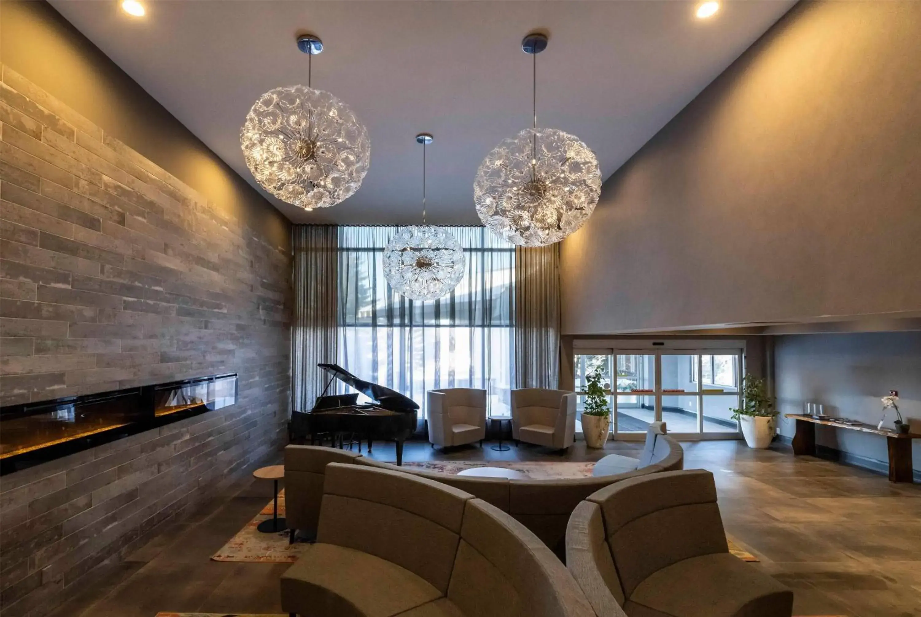 Lobby or reception in Georgian Bay Hotel Trademark Collection by Wyndham Lobby or reception in Georgian Bay Hotel Trademark Collection by Wyndham