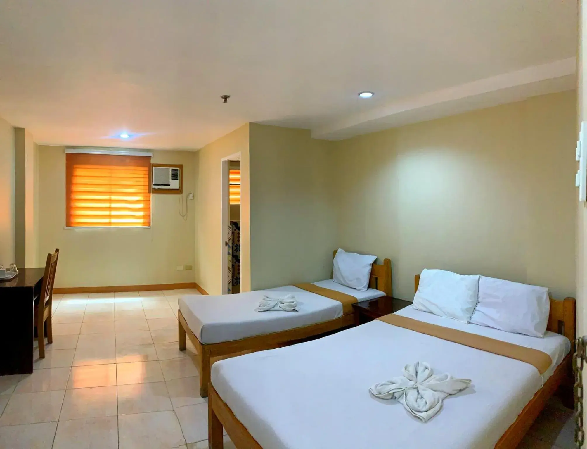 Bed in Lylie Hotel Bed in Lylie Hotel