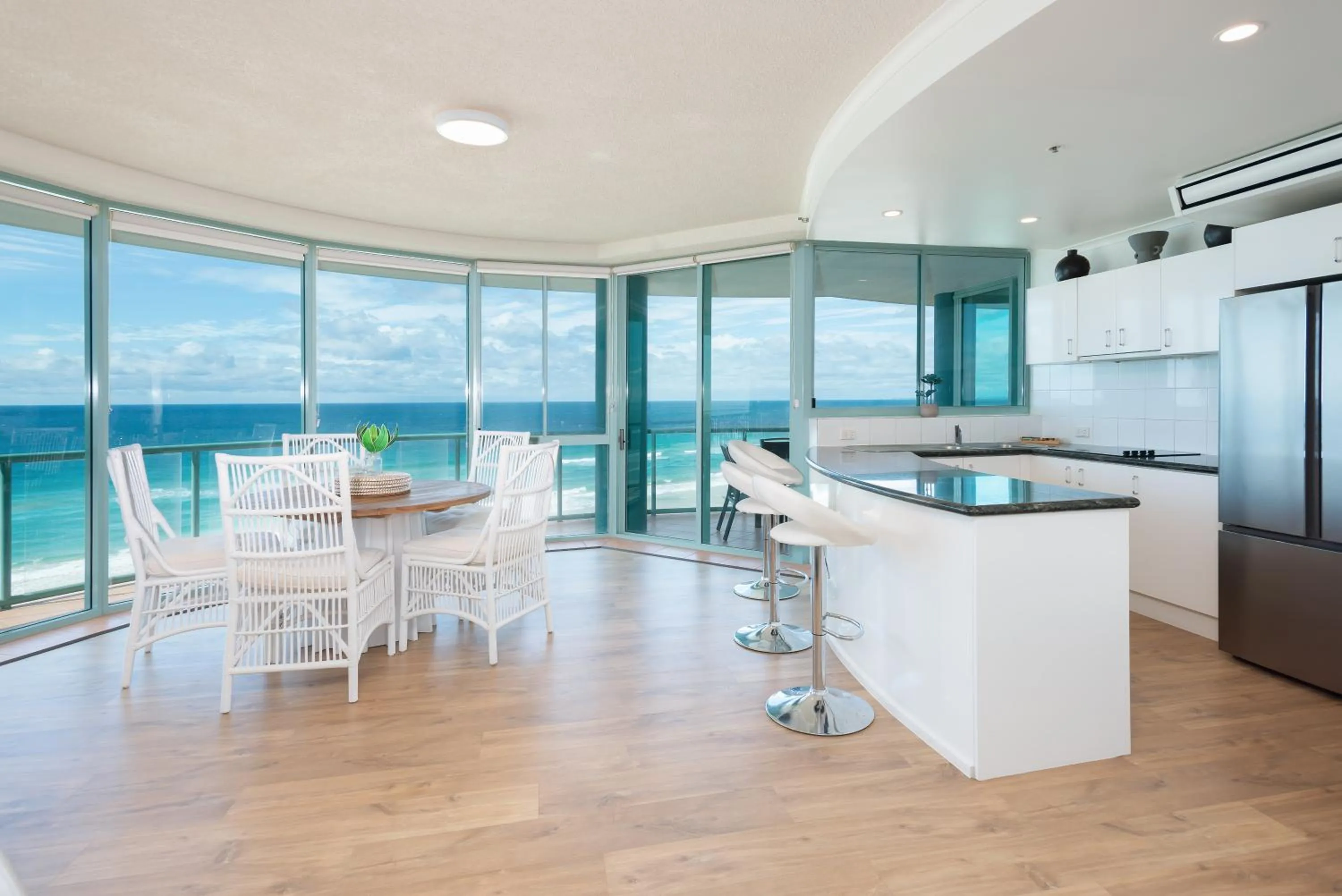 kitchen in The Waterford on Main Beach