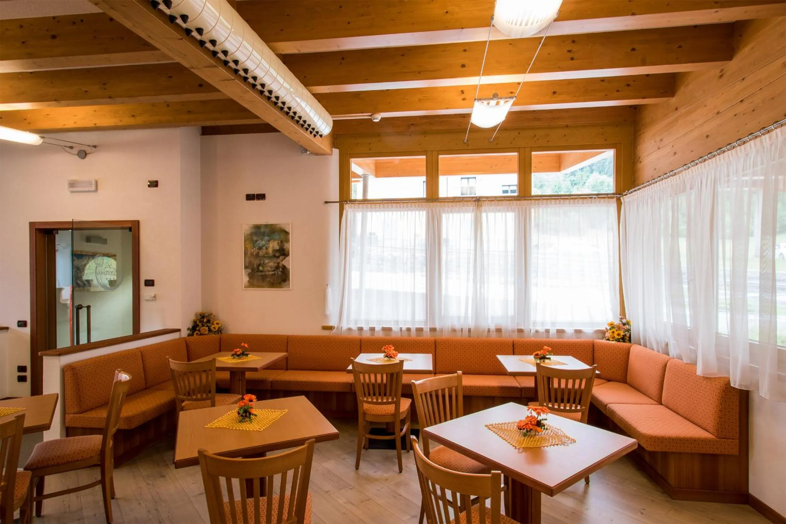 Communal lounge/ TV room in Residence La Moretina