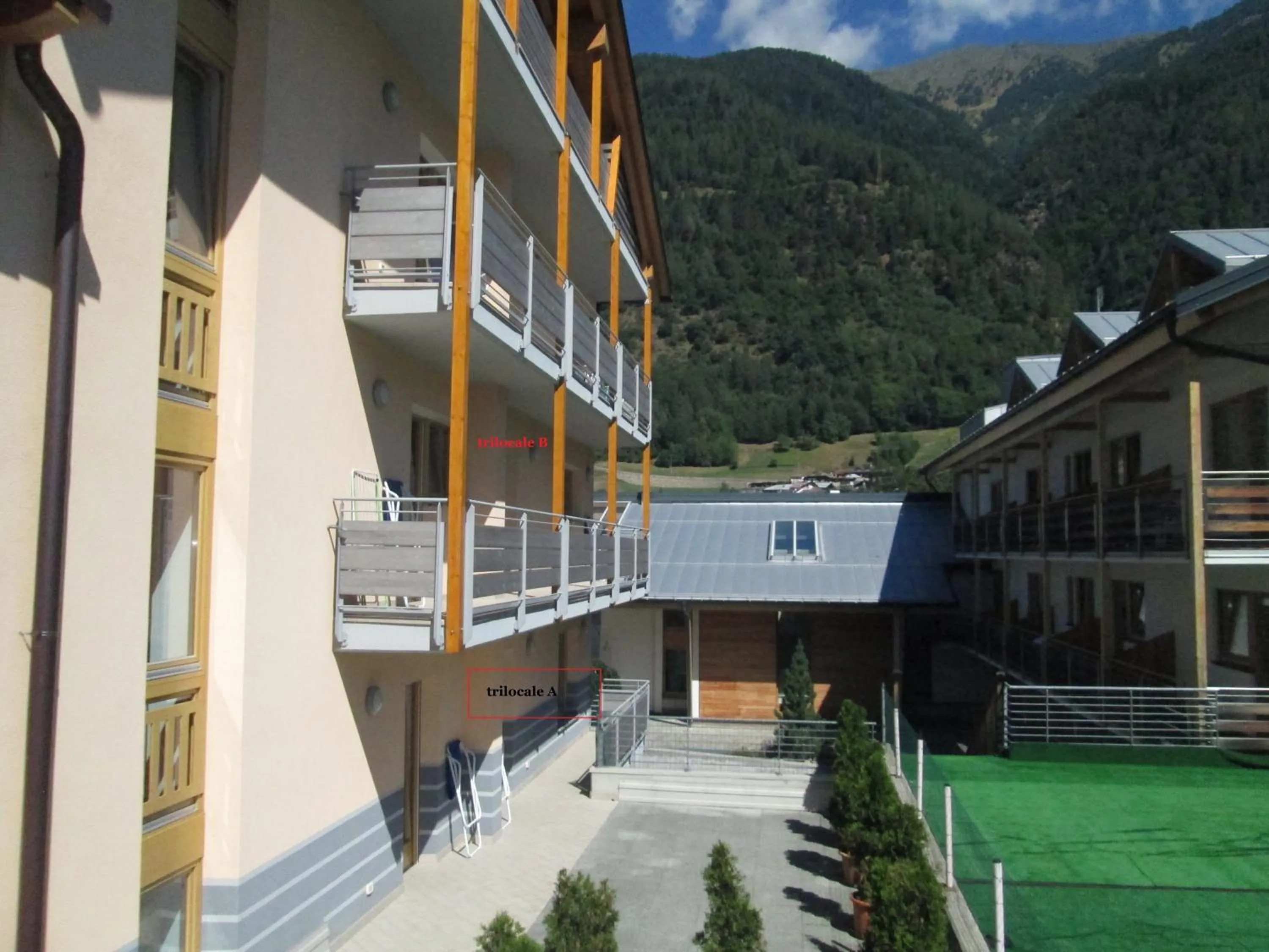 Property building in Residence La Moretina