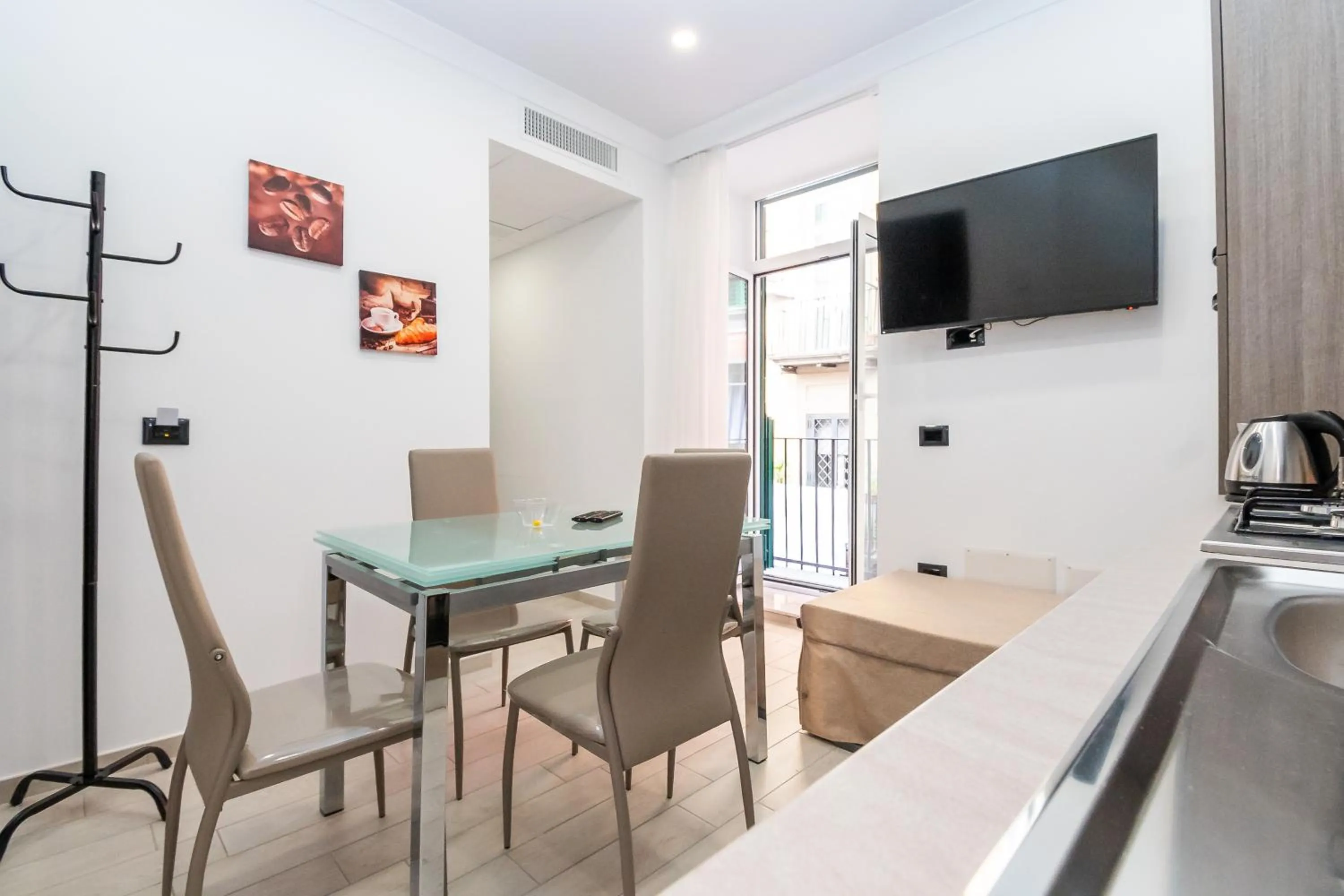 TV and multimedia in Palazzo Settembrini 49