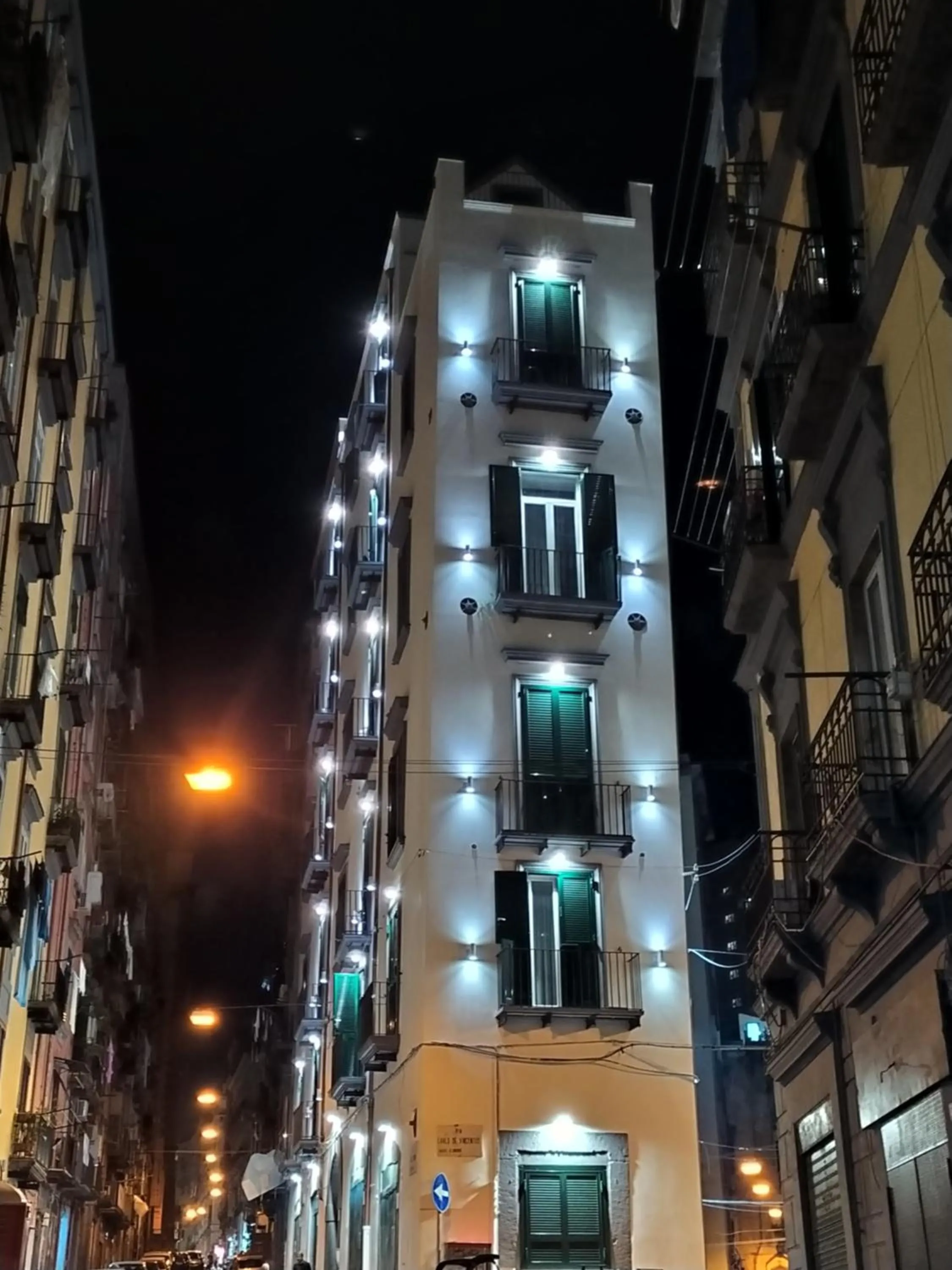 Property building in Palazzo Settembrini 49