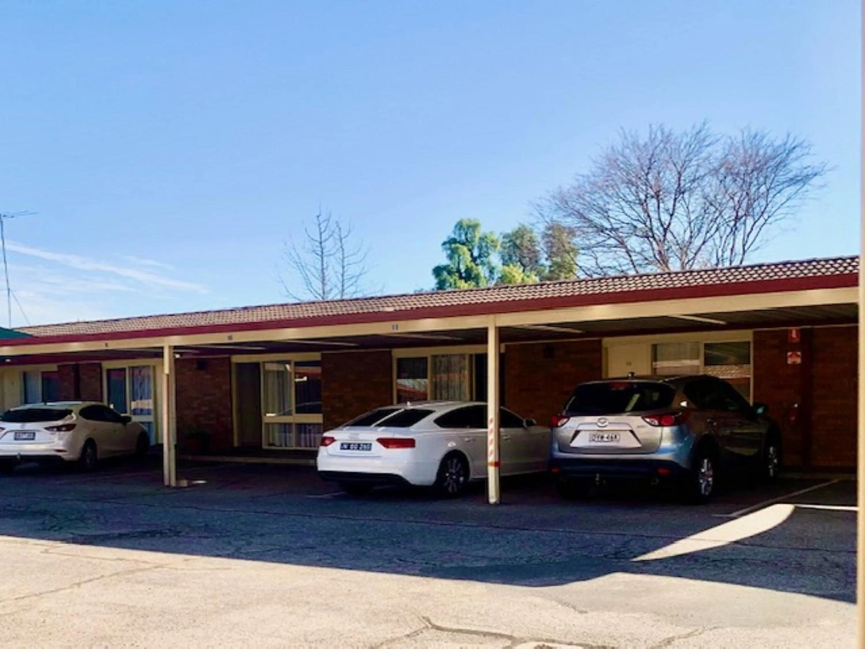 Parking in Albury City Motel