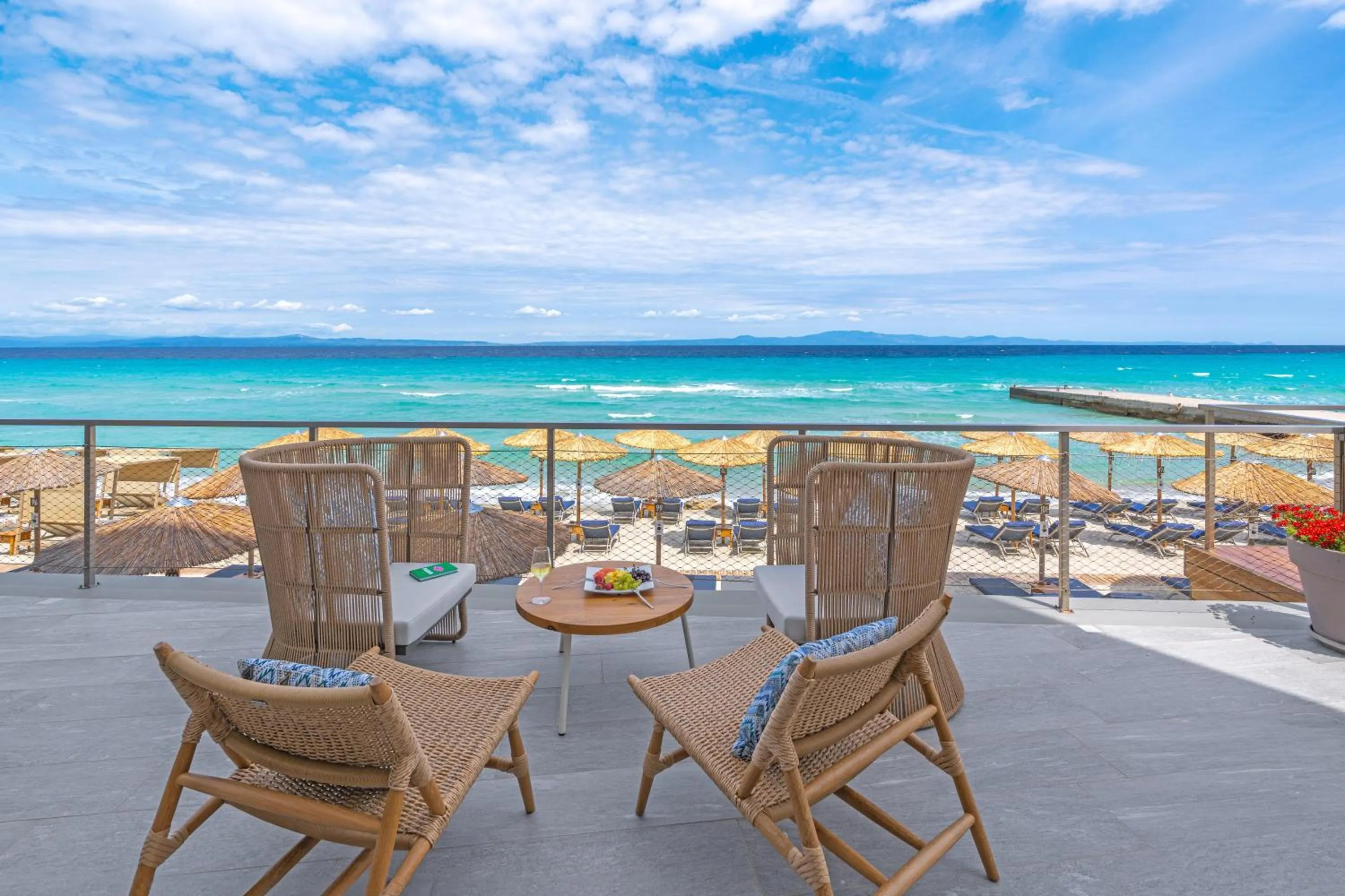 Lounge or bar in Ammon Zeus Luxury Beach Hotel