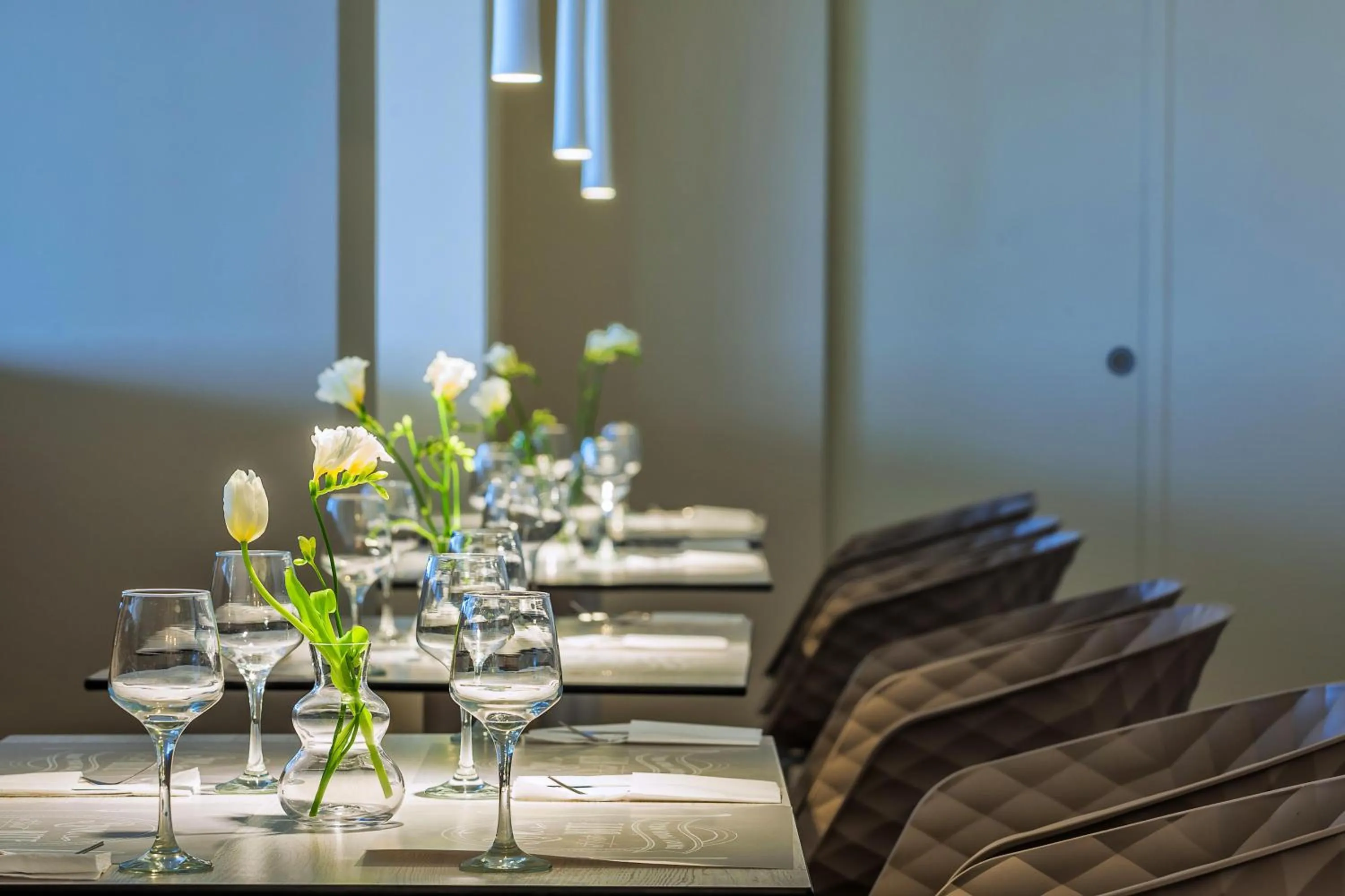 Restaurant/places to eat in Ammon Zeus Luxury Beach Hotel