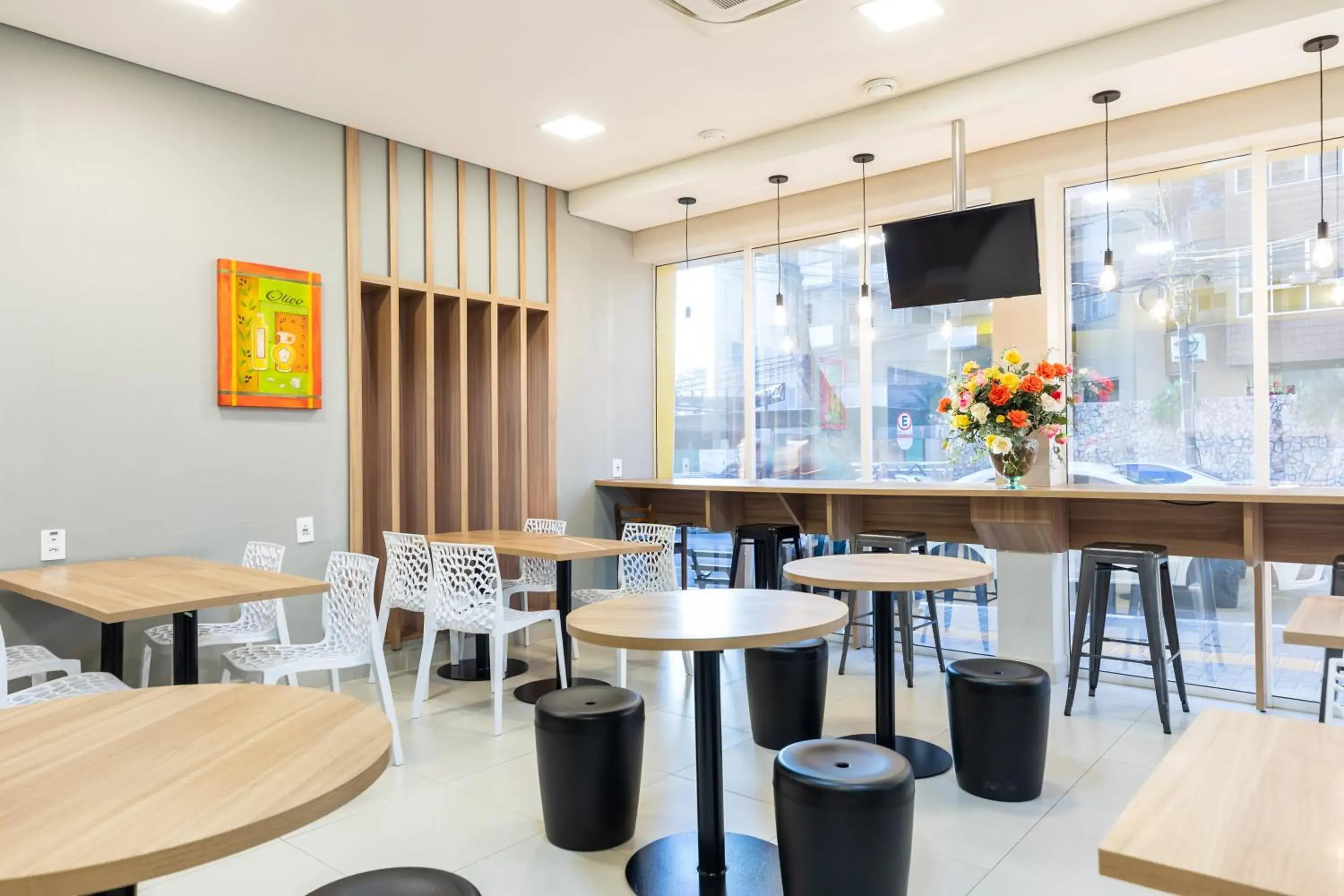 Restaurant/places to eat in Tarobá Express Restaurant/places to eat in Tarobá Express