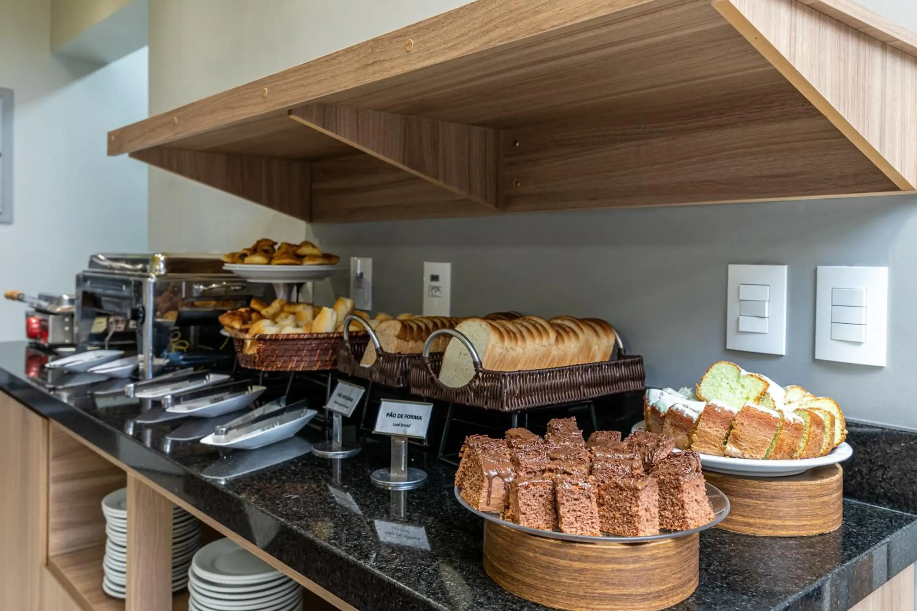 Food and drinks in Tarobá Express Food and drinks in Tarobá Express