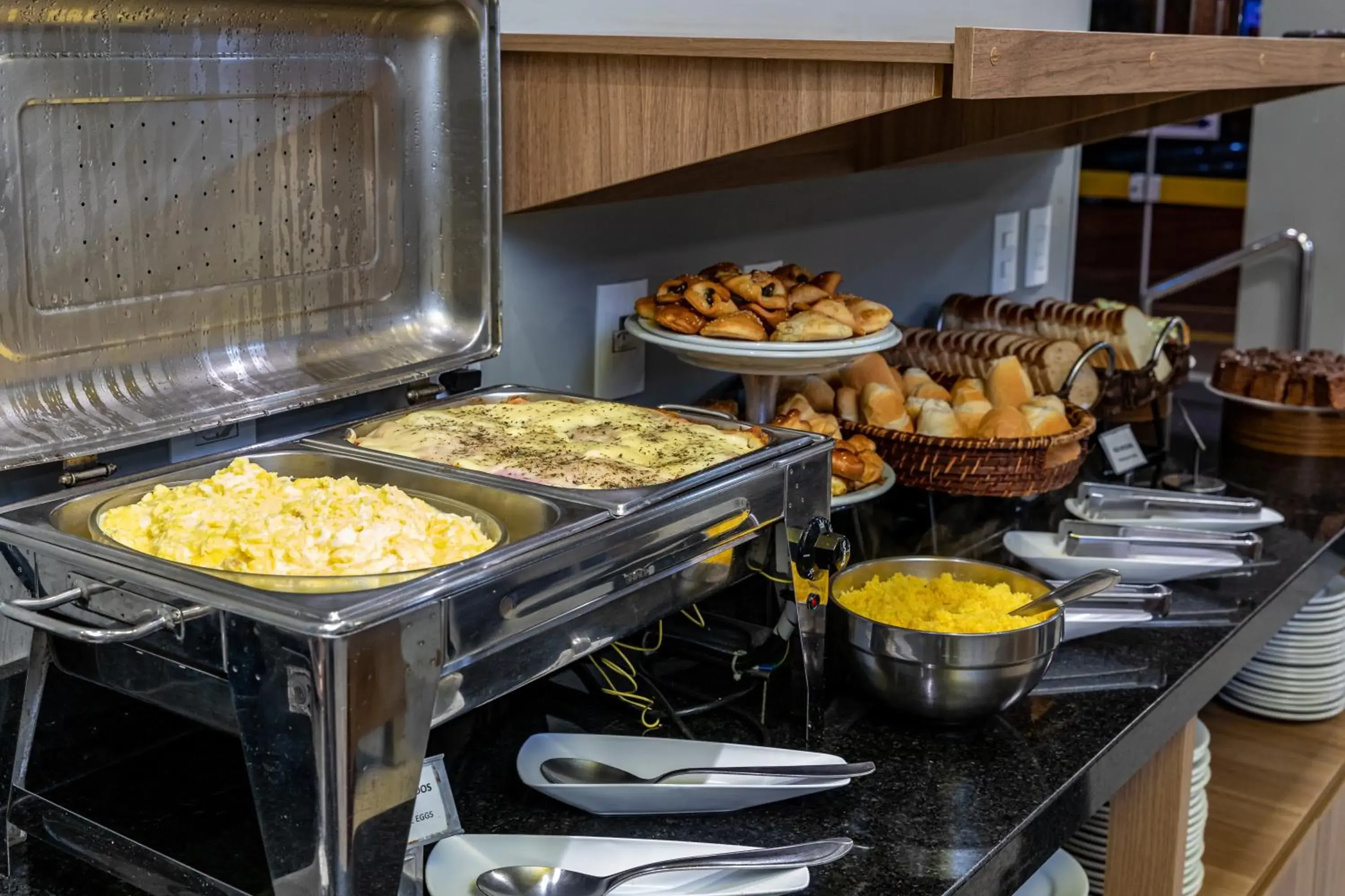 Food and drinks in Tarobá Express Food and drinks in Tarobá Express