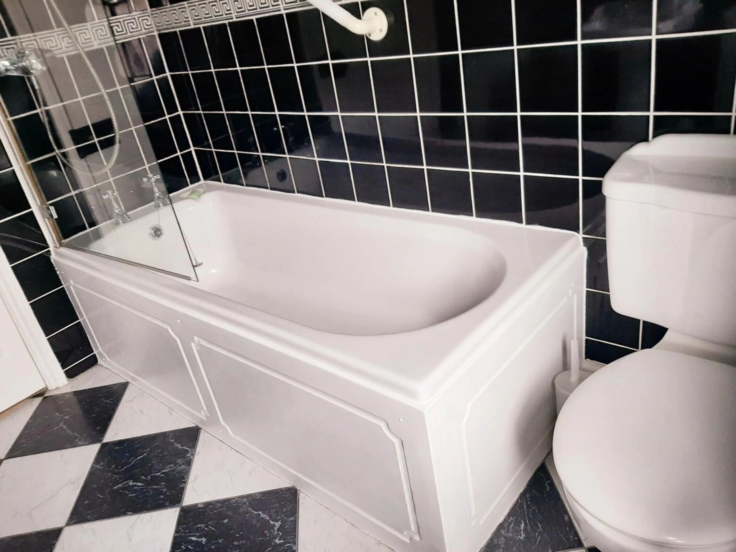 Tŷ Selah, Rugby Ave, Neath