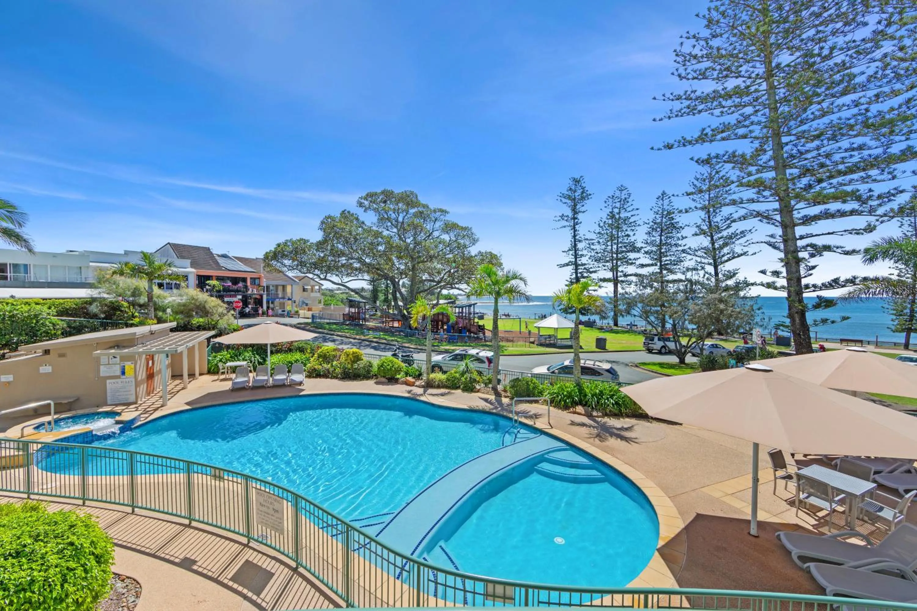 Swimming pool in The Norfolks on Moffat Beach