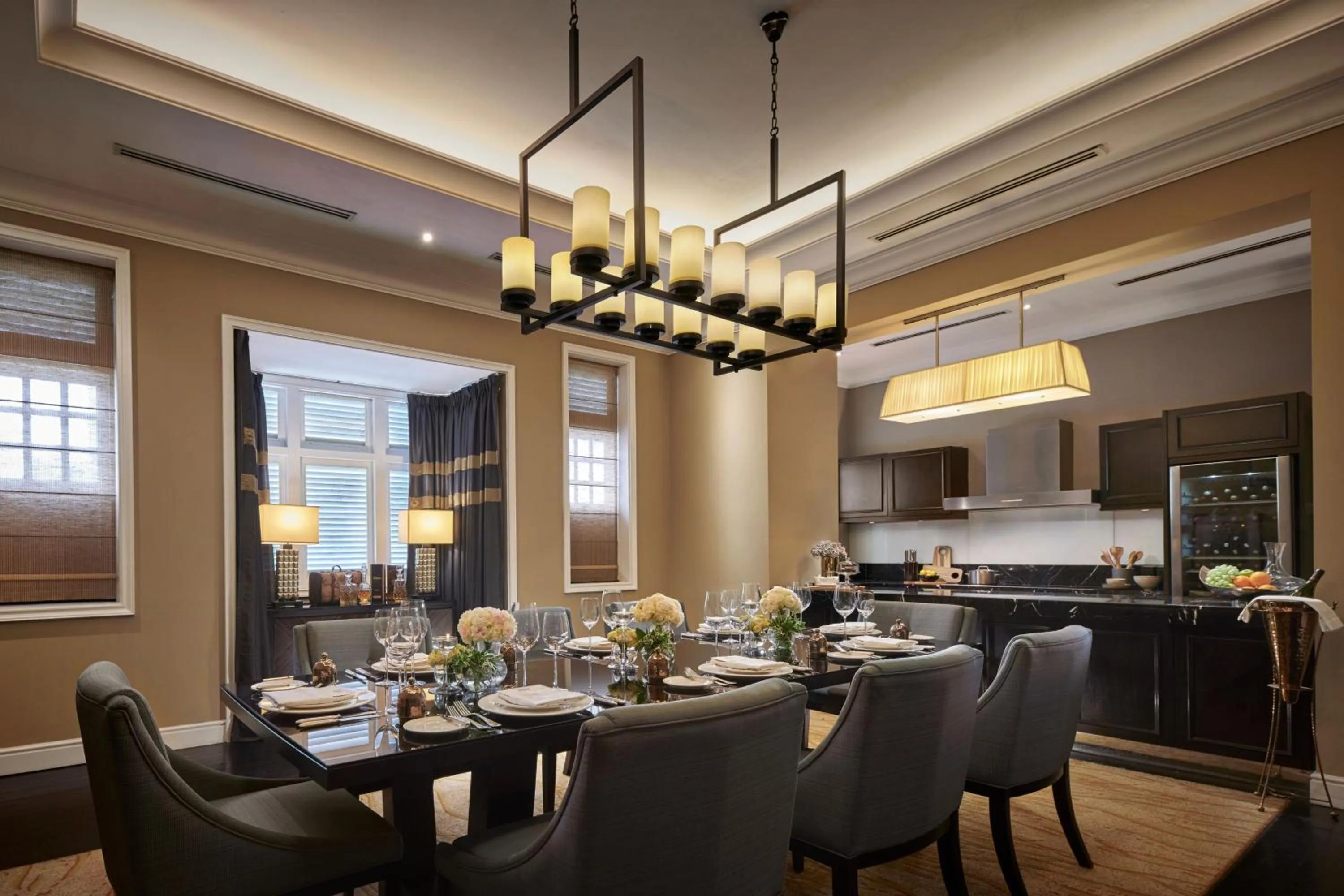 Restaurant/places to eat in The Majestic Hotel Kuala Lumpur, Autograph Collection