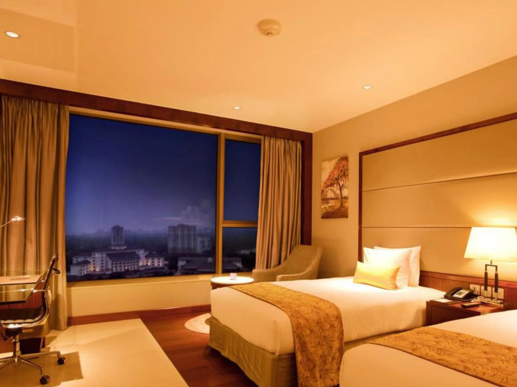 Night, Bed in Crowne Plaza Kochi by IHG