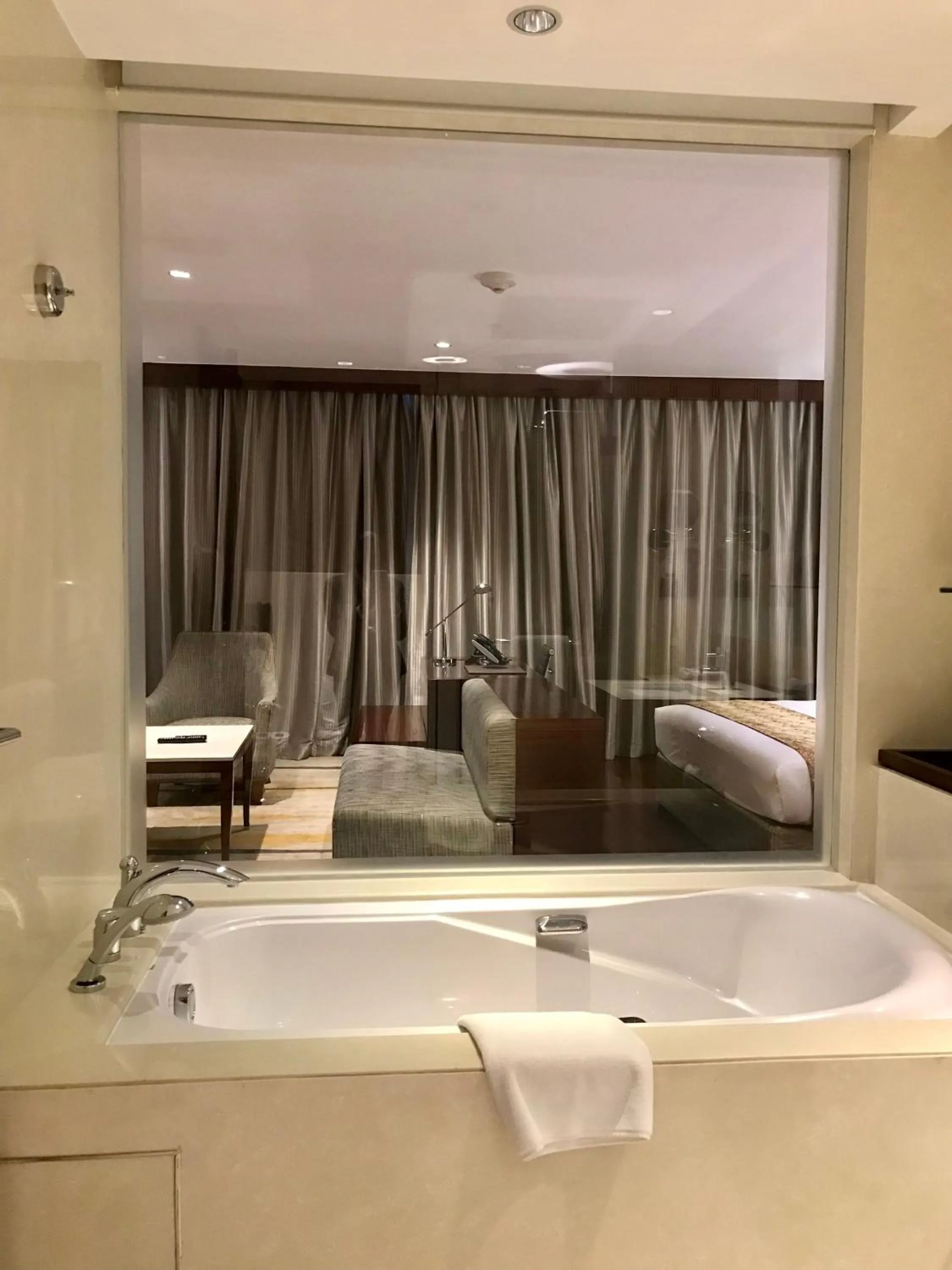 Bathroom, Bed in Crowne Plaza Kochi by IHG