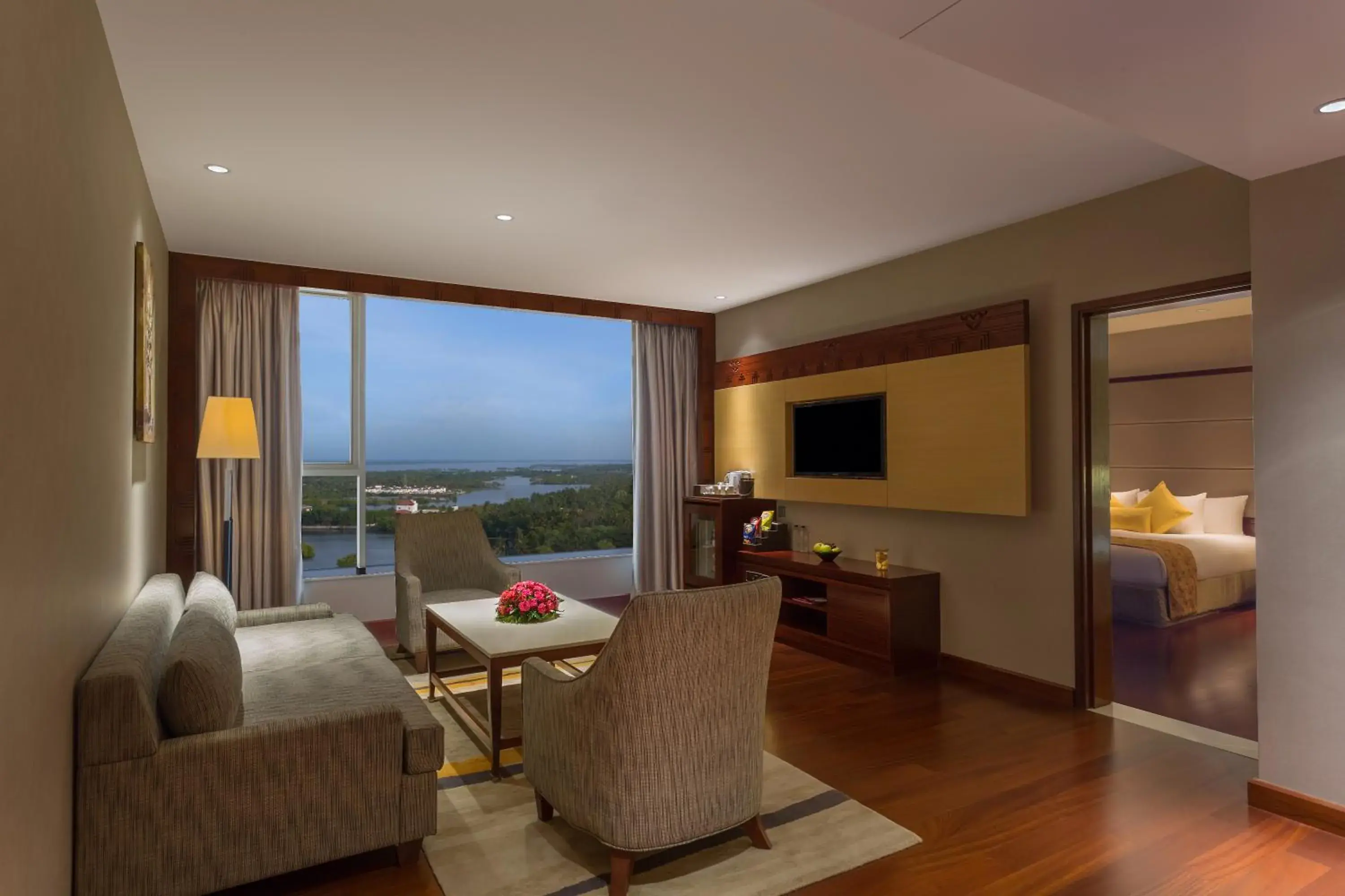 Living room in Crowne Plaza Kochi by IHG Living room in Crowne Plaza Kochi by IHG