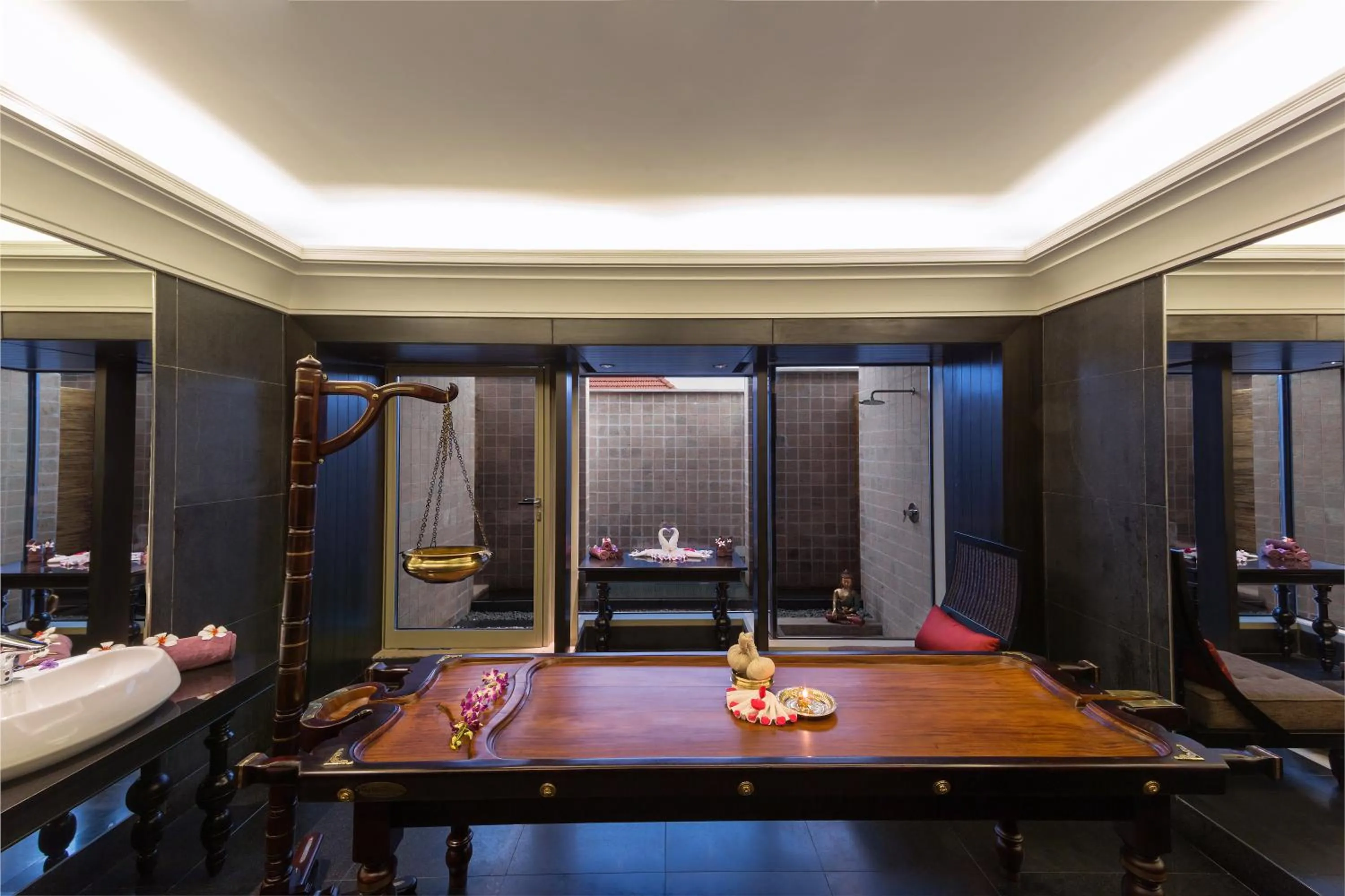 Spa and wellness centre/facilities in Crowne Plaza Kochi by IHG