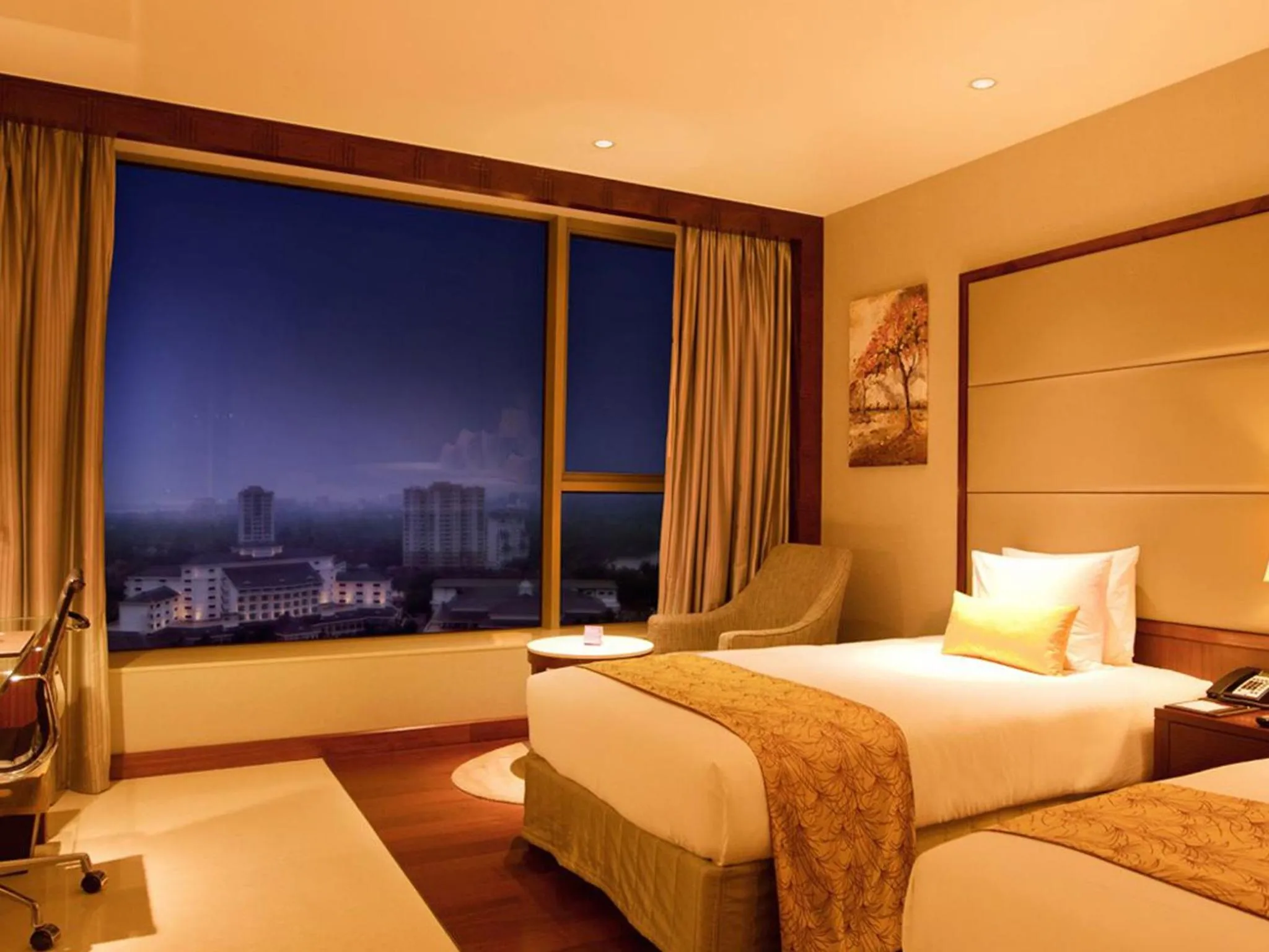 Night, Bed in Crowne Plaza Kochi by IHG