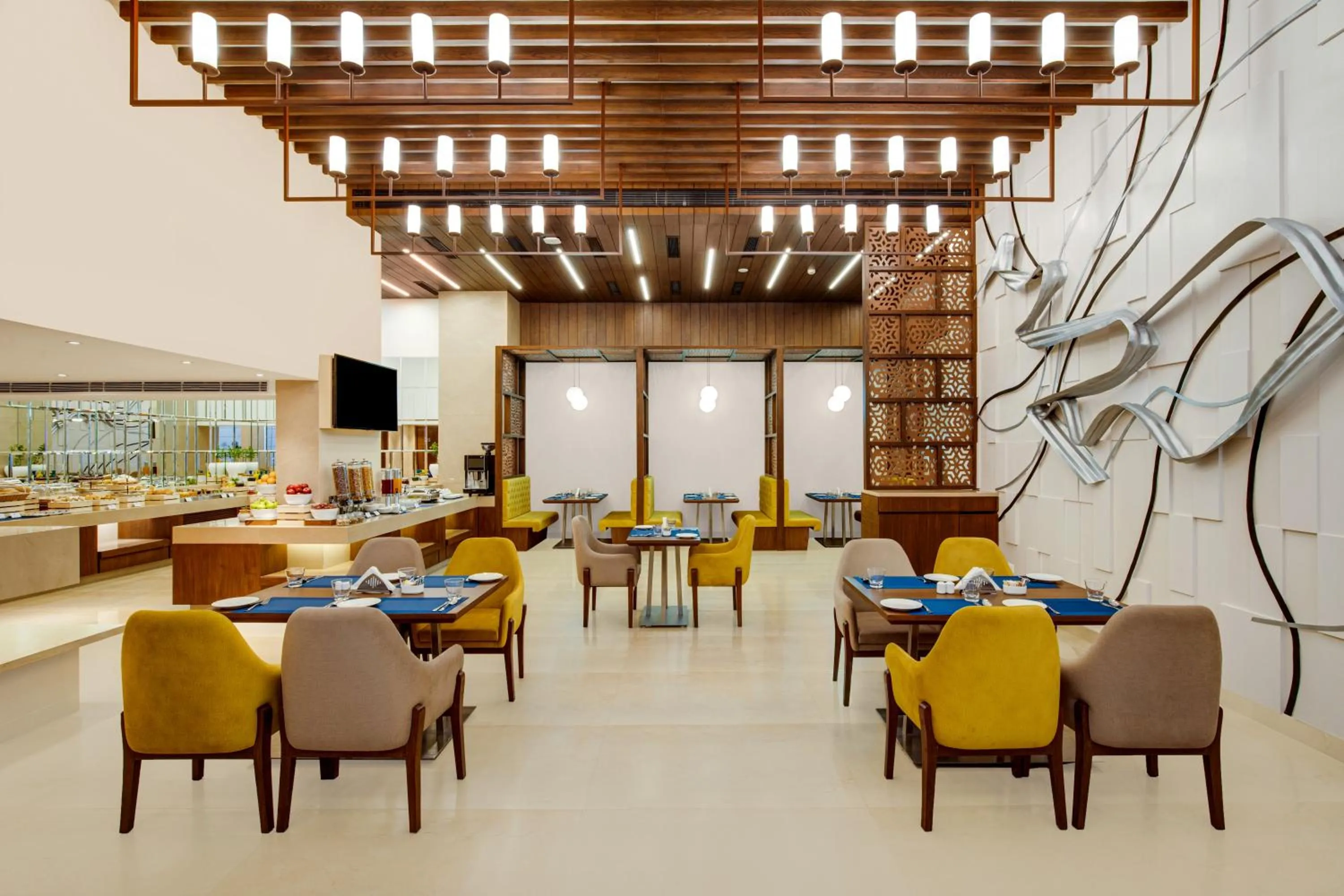 Restaurant/places to eat in Hotel Aketa Rajpur Road Dehradun, Dehradun