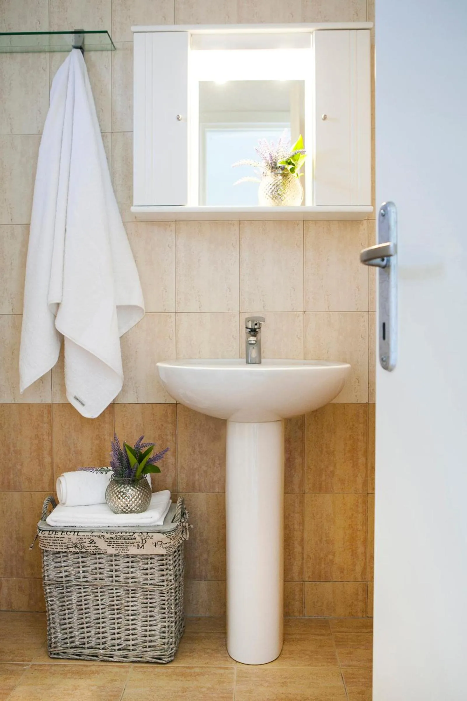 Bathroom in Akti Retzika