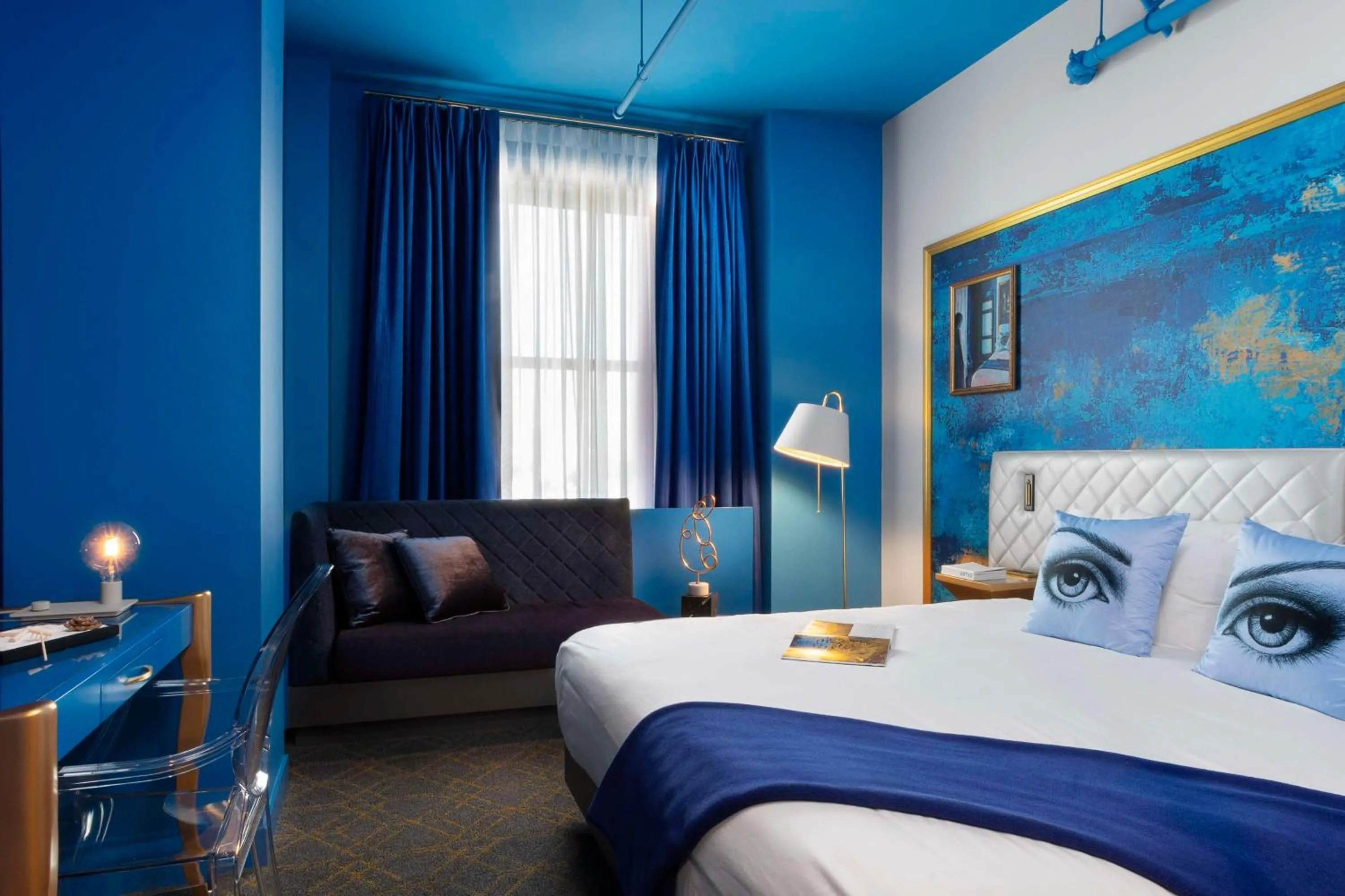 Bedroom, Bed in Angad Arts Hotel St Louis, Tapestry Collection by Hilton