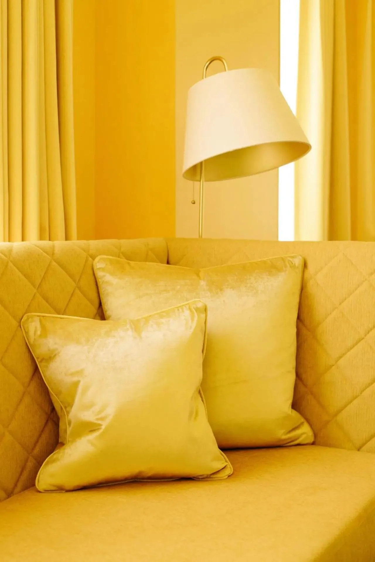 Bedroom in Angad Arts Hotel St Louis, Tapestry Collection by Hilton