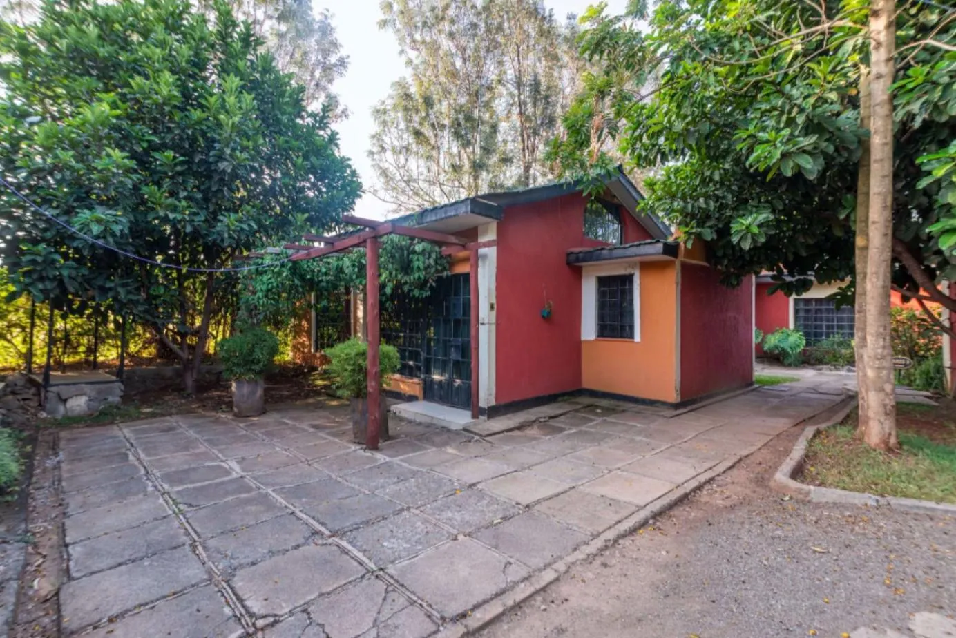 Property building in Hotel Troy