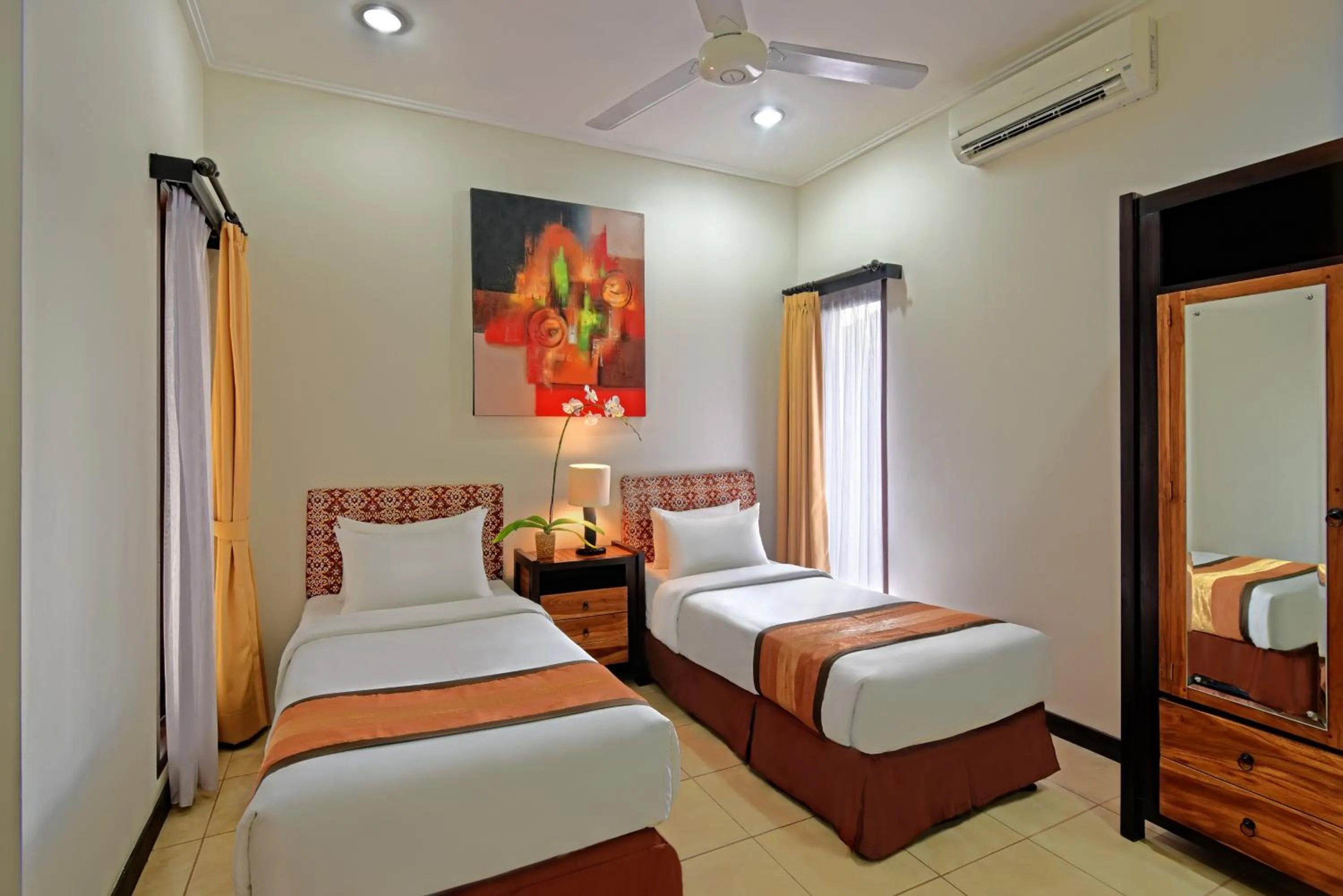 Bedroom, Bed in Kuta Town House Apartments